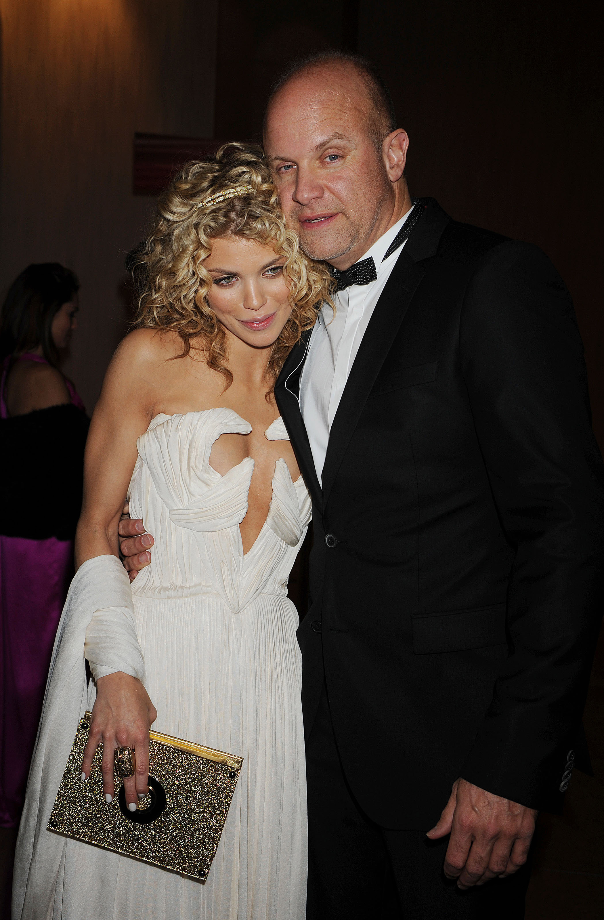 AnnaLynne and David McCord departing the Golden Globes on January 17, 2010 | Source: Getty Images