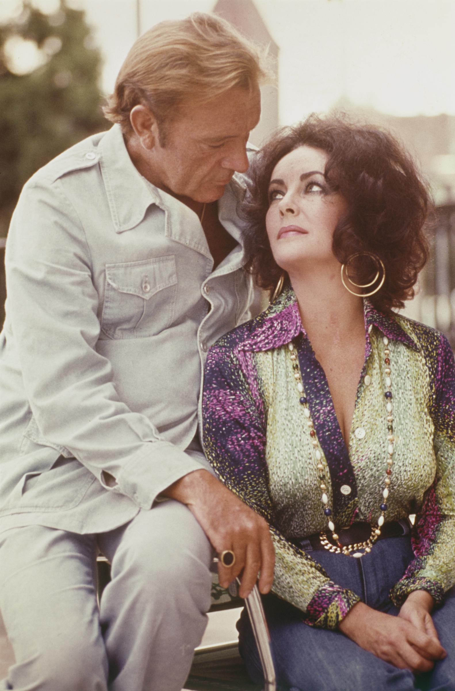 Richard Burton and Elizabeth Taylor are seen in a photo, circa 1980 | Source: Getty Images