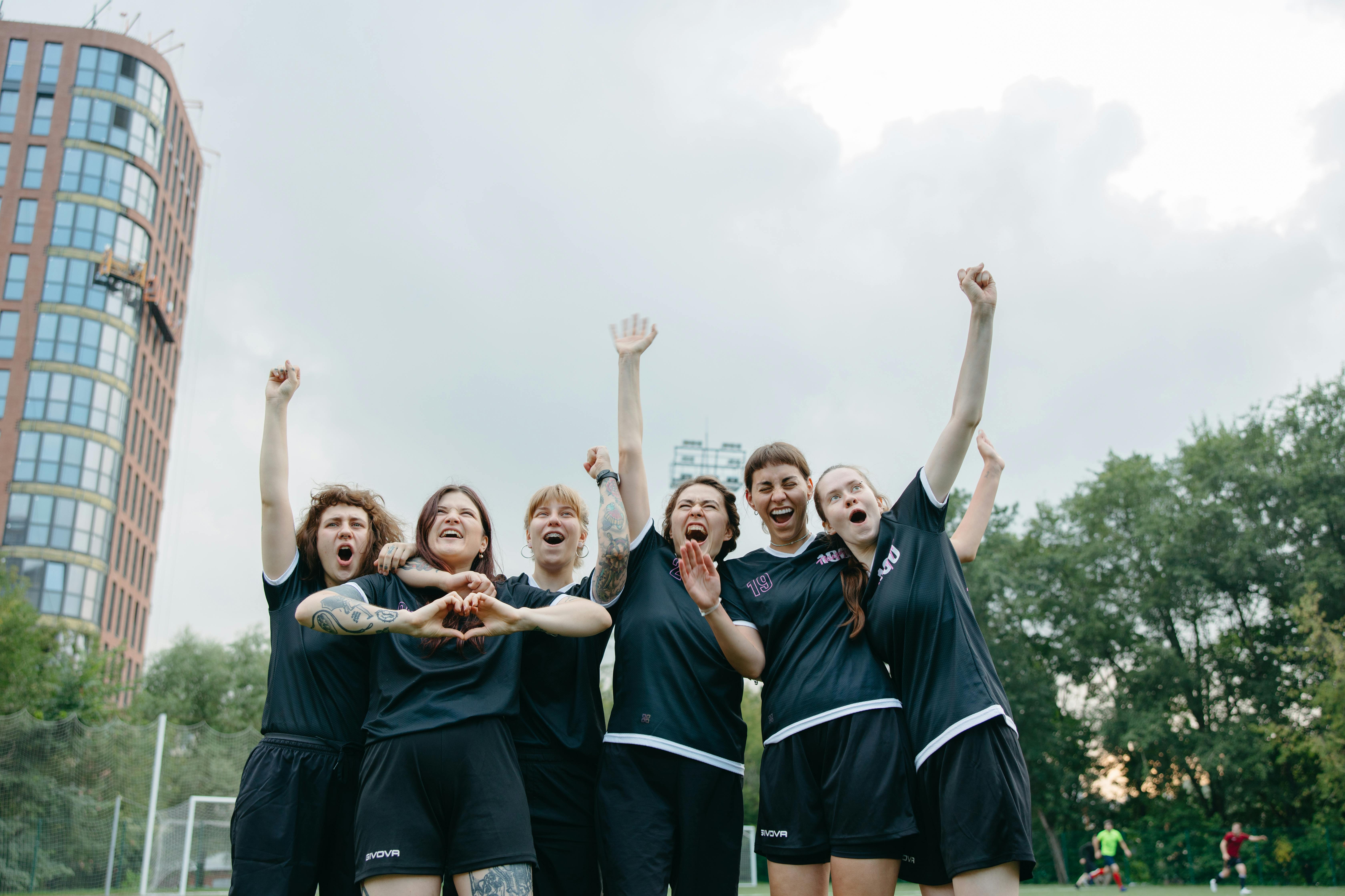 Female soccer team celebrating | Source: Pexels
