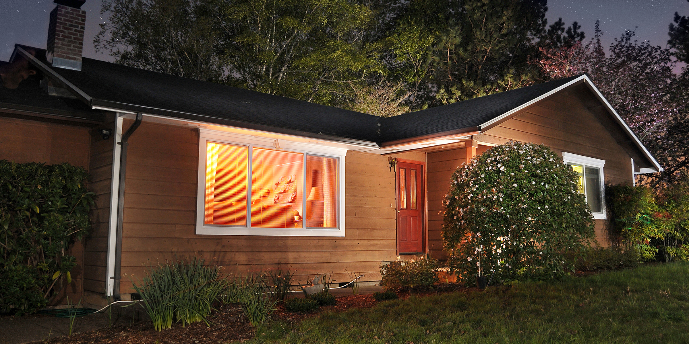 A house at night | Source: Shutterstock