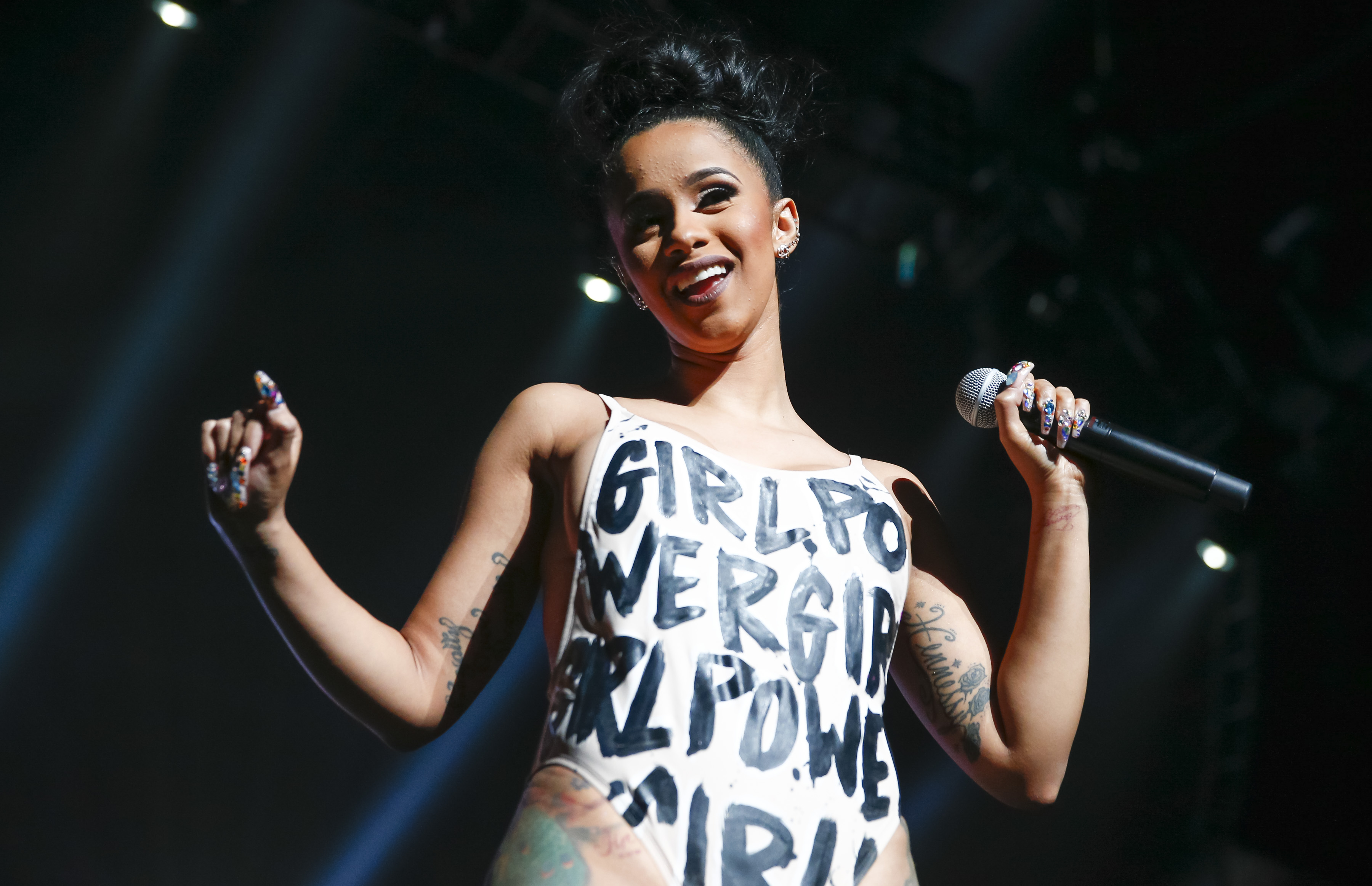 Cardi B performs during the Santa Slam Concert on December 4, 2016 | Source: Getty Images