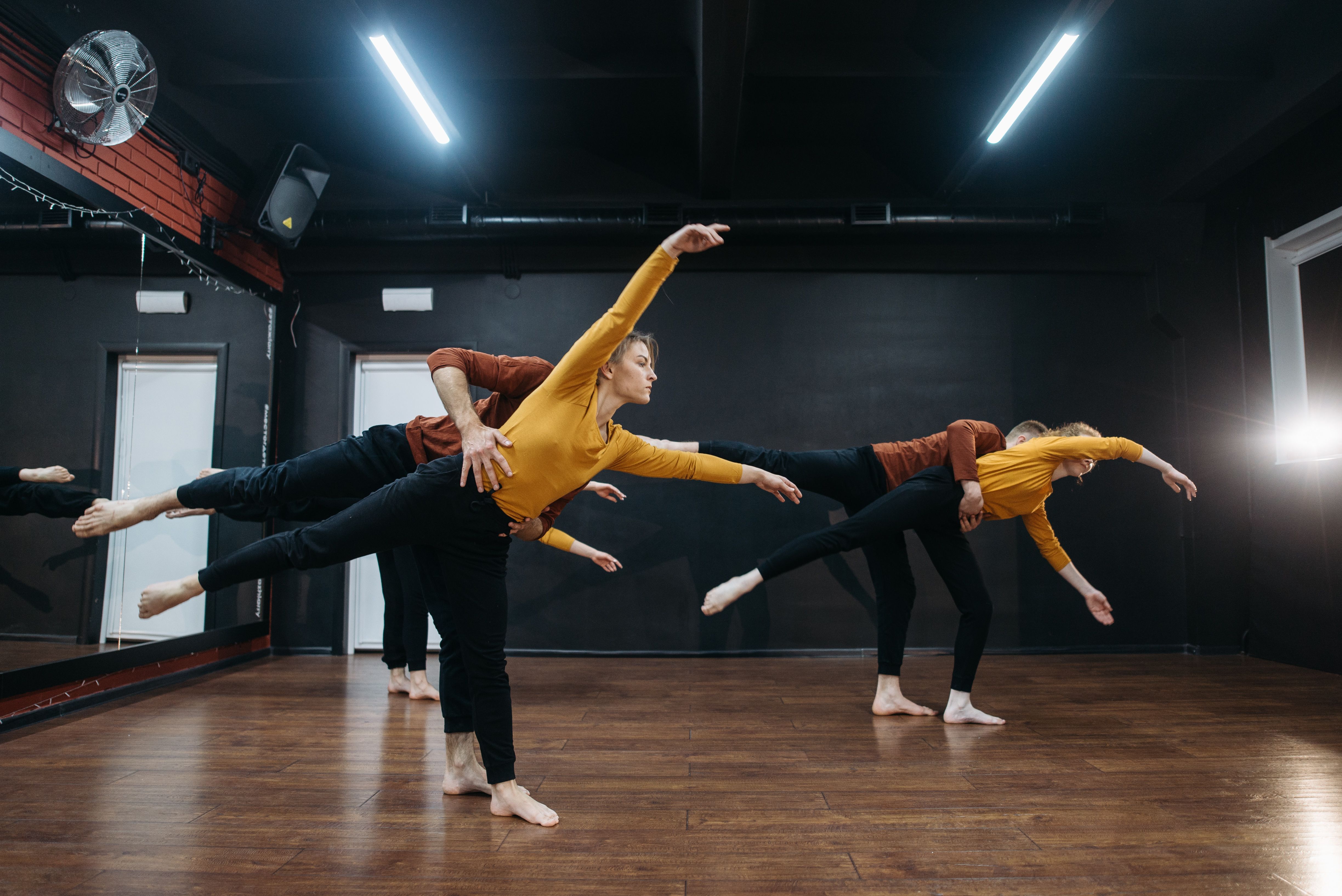 7 Group Dance Workouts That Boost Coordination and Social Fun