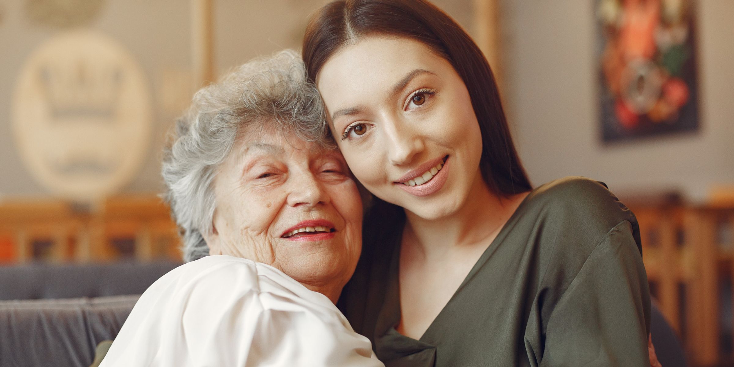 A young woman with her grandmother | Source: No source