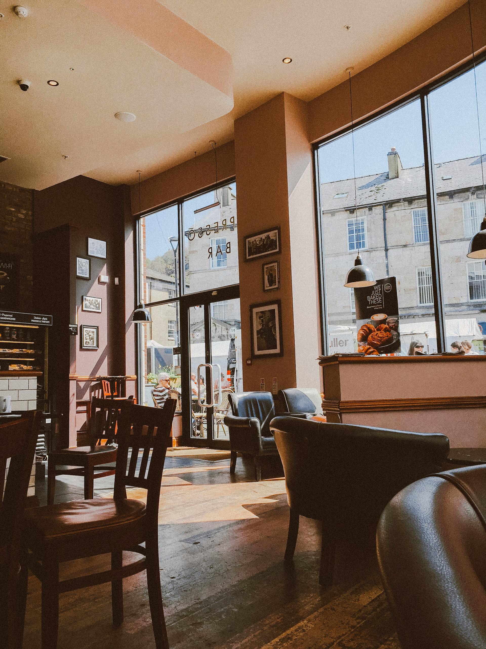 The interior of a cozy coffee shop | Source: Pexels