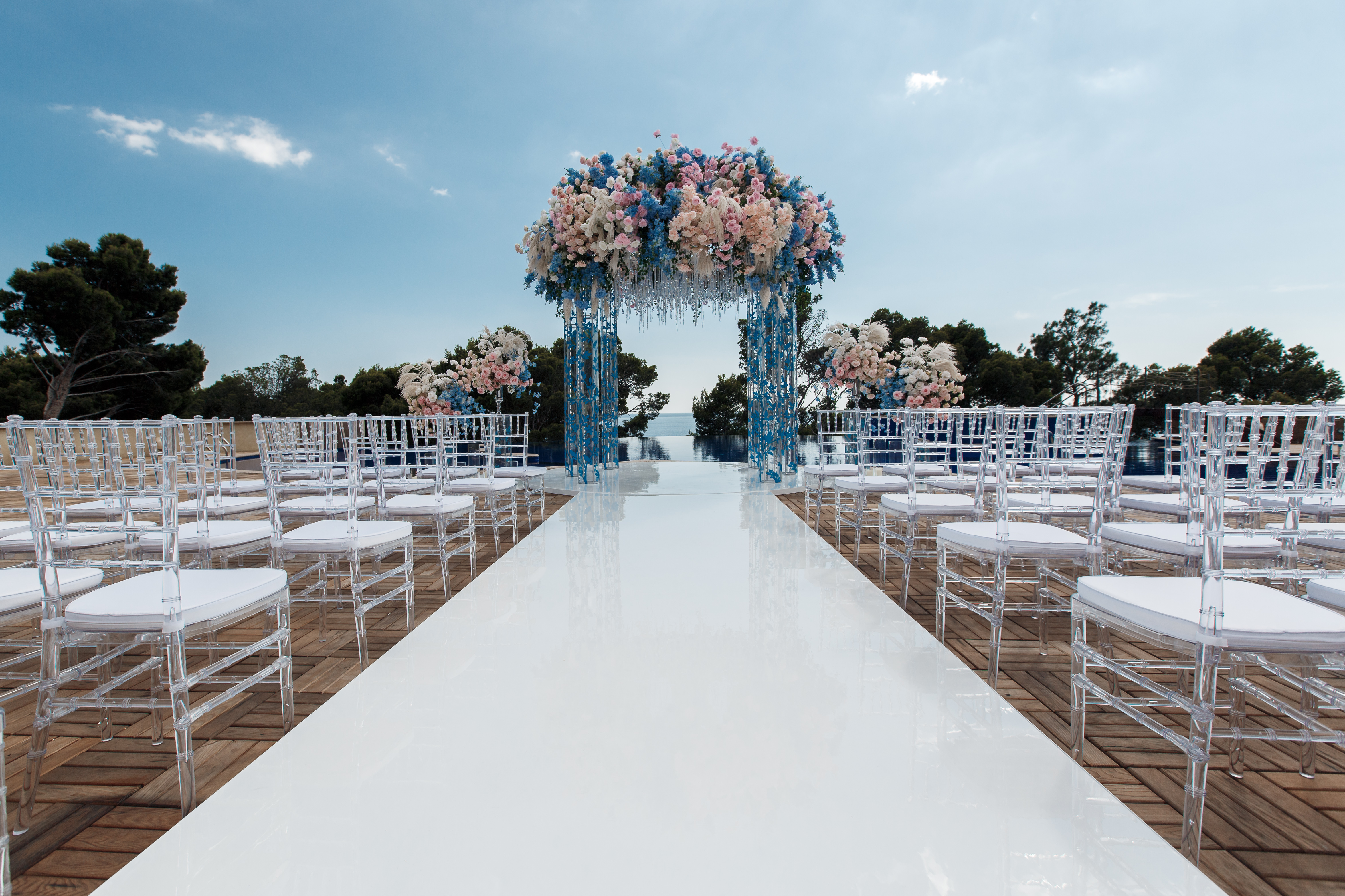 A wedding setting | Source: No source