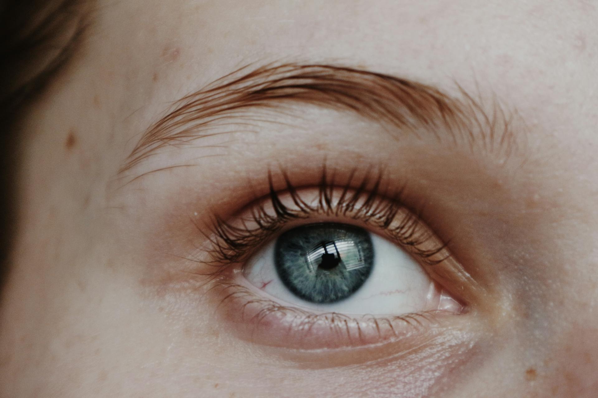 A close-up shot of a woman's eye | Source: Pexels