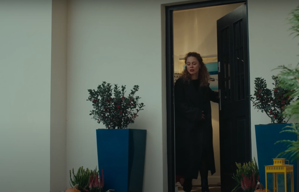 For illustration purposes only | Source: YouTube / LOVEBUSTER