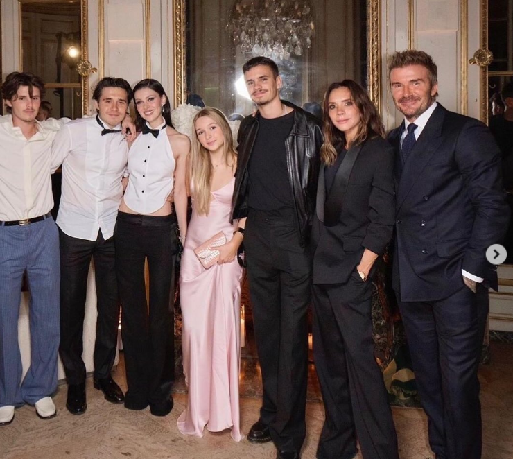 Victoria, David, Brooklyn, Romeo, Cruz, and Harper Beckham, and Nicola Peltz attend the Victoria Beckham Spring/Summer 2025 fashion show in a post dated September 28, 2024 | Source: Instagram/victoriabeckham