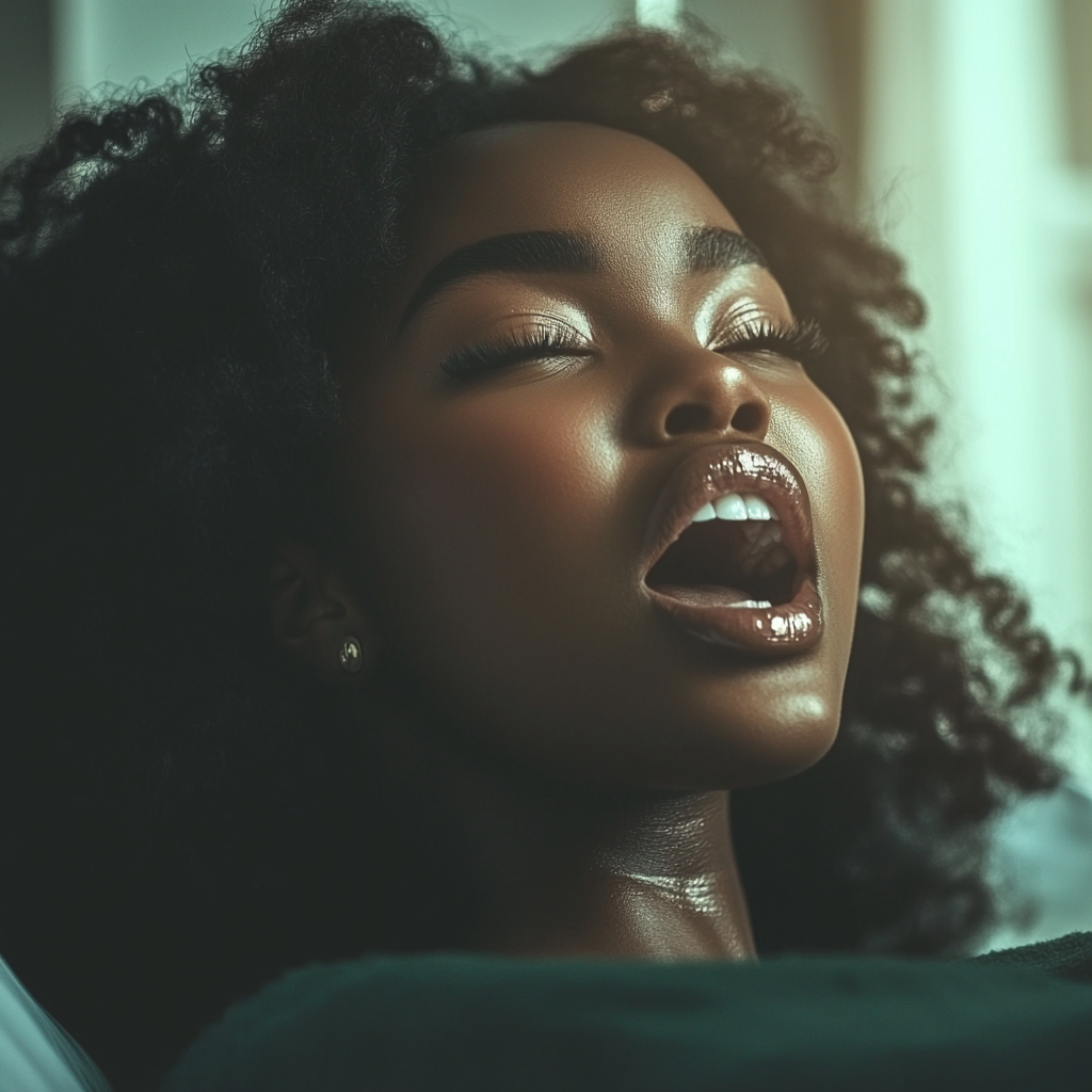 A woman screaming in pain | Source: no source