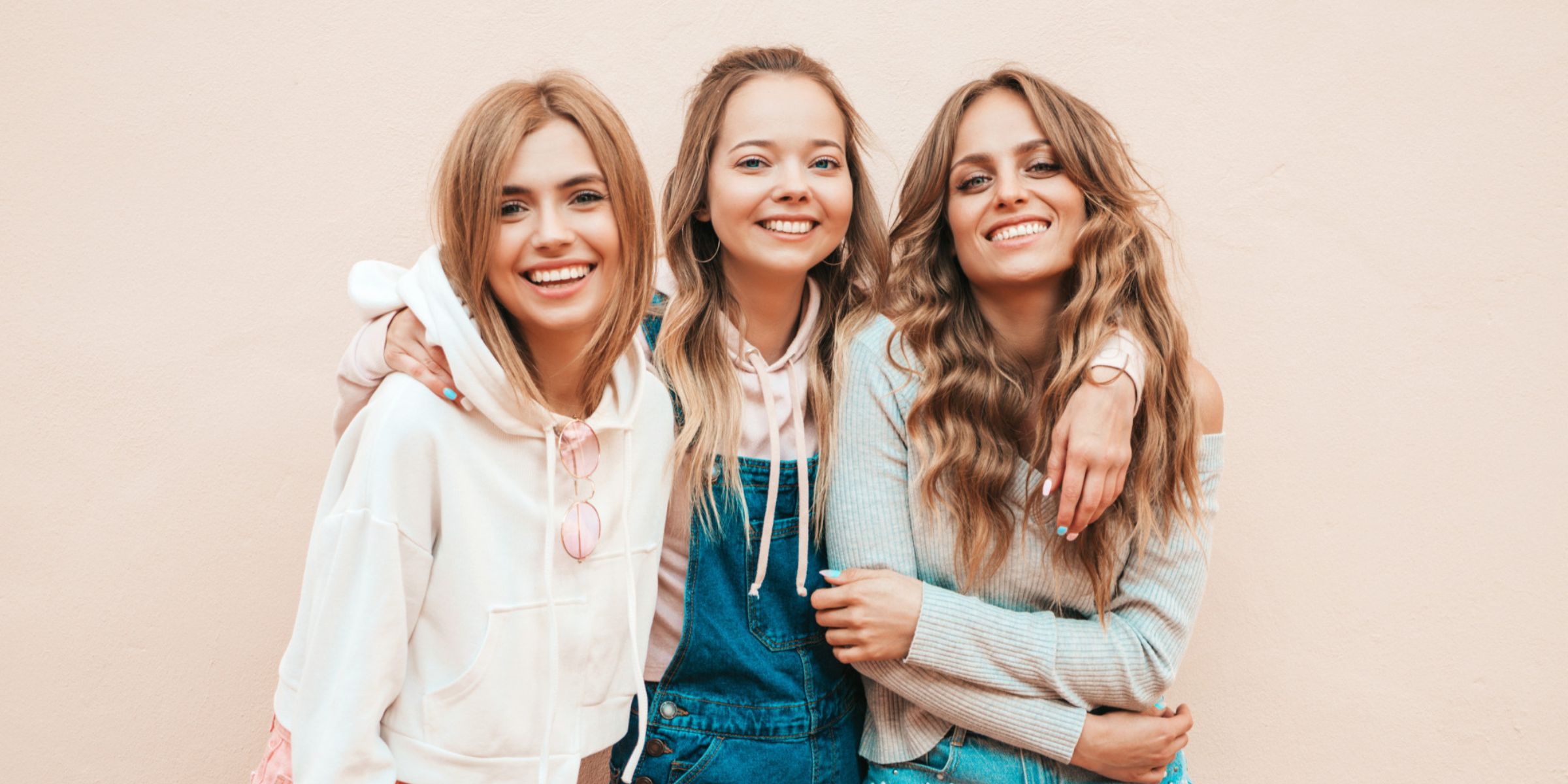 Three young women | Source: No source