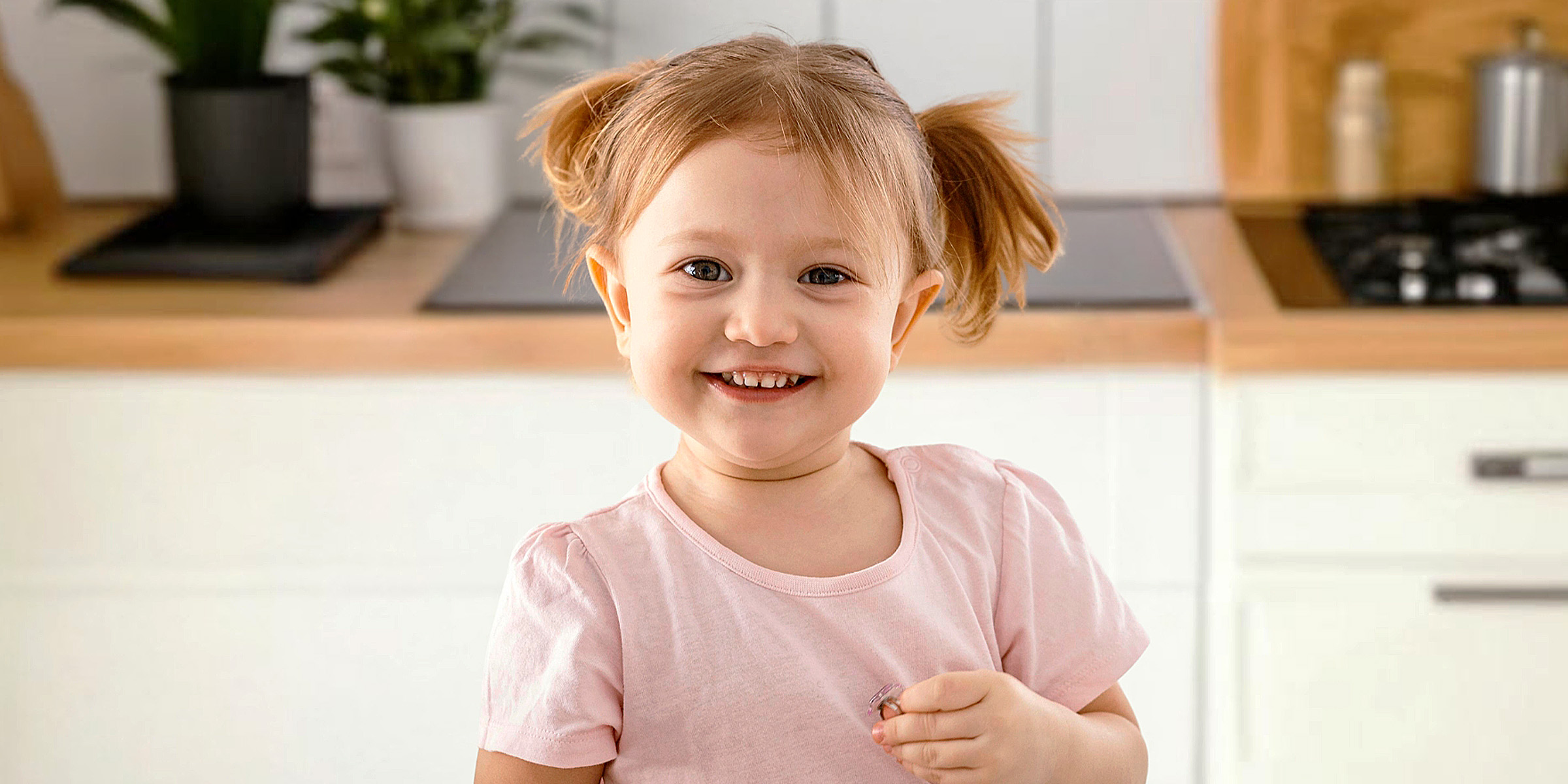 A smiling little girl | Source: Freepik