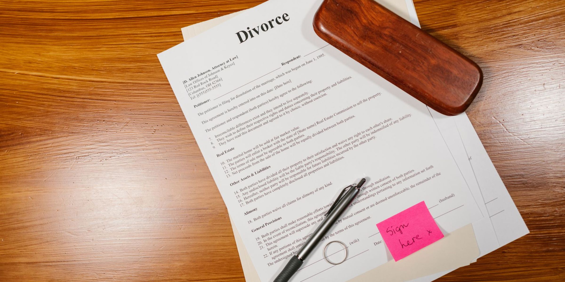 Divorce papers | Source: Pexels