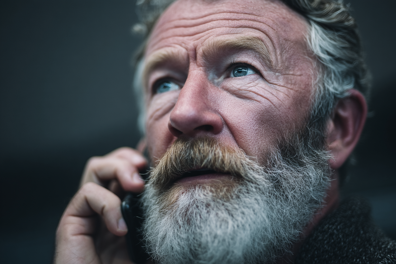 A man talking on the phone | Source: no source