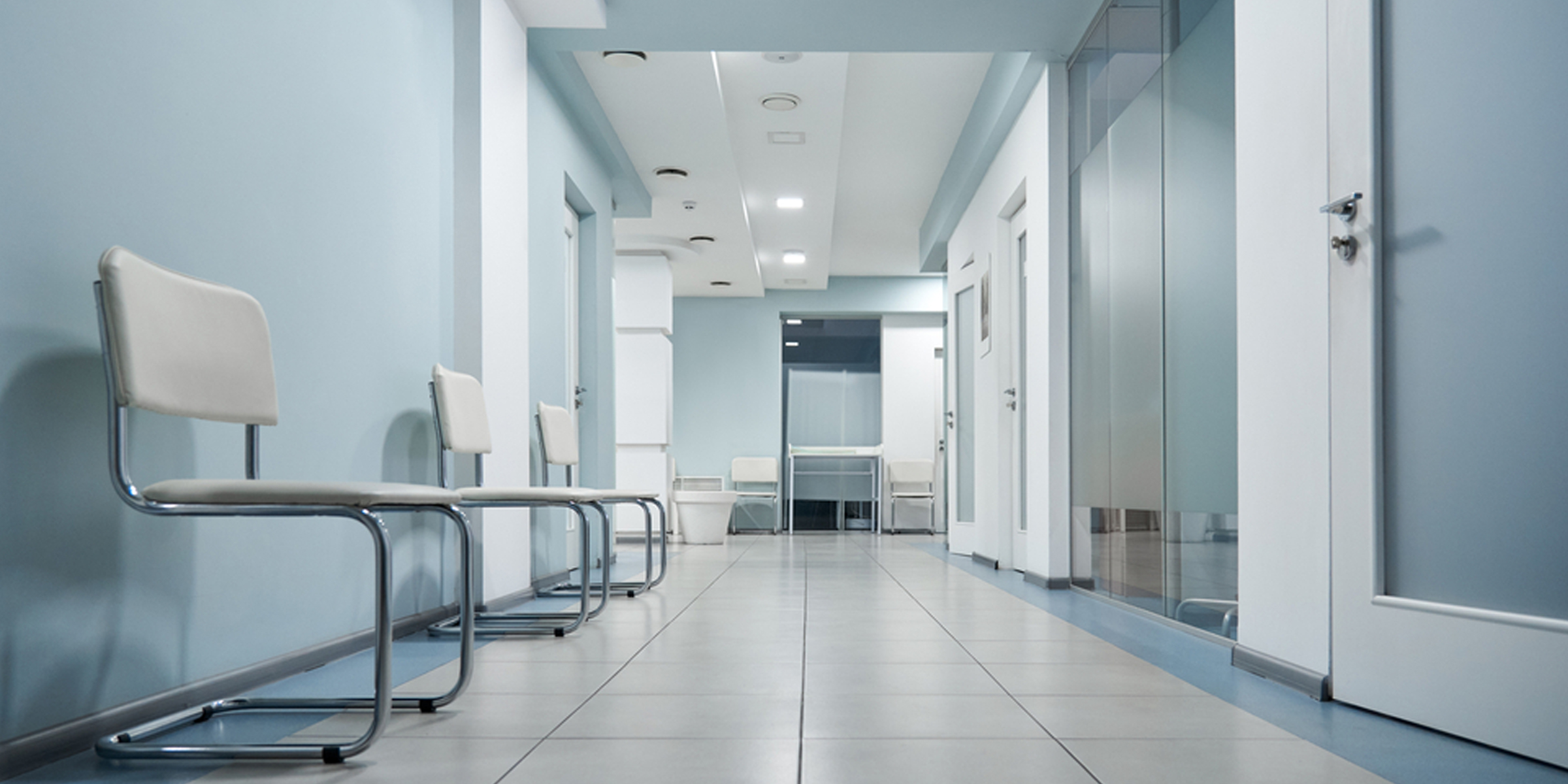 A hospital lobby | Source: Shutterstock