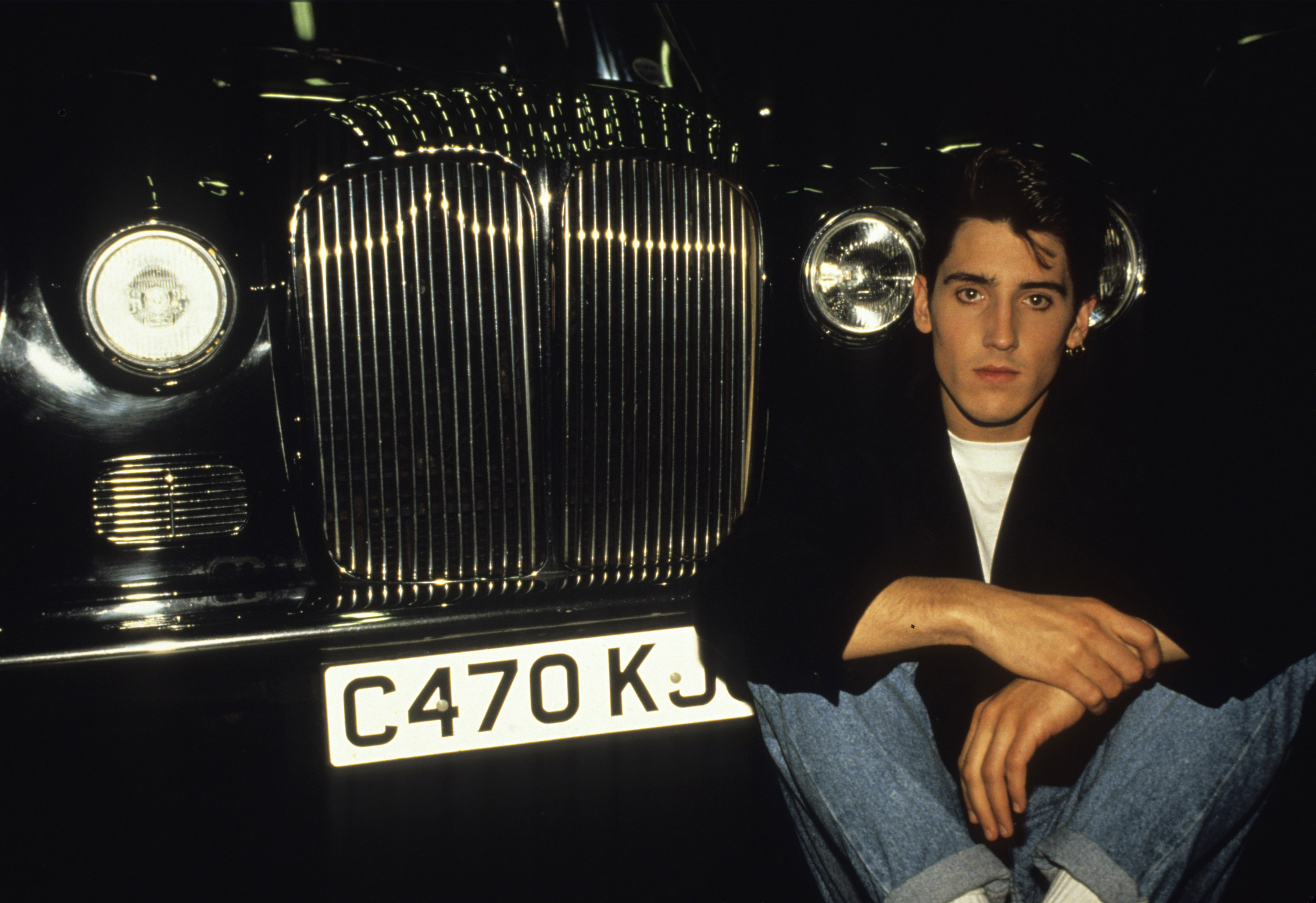Jonathan Knight posing in New York circa 1989. | Source: Getty Images