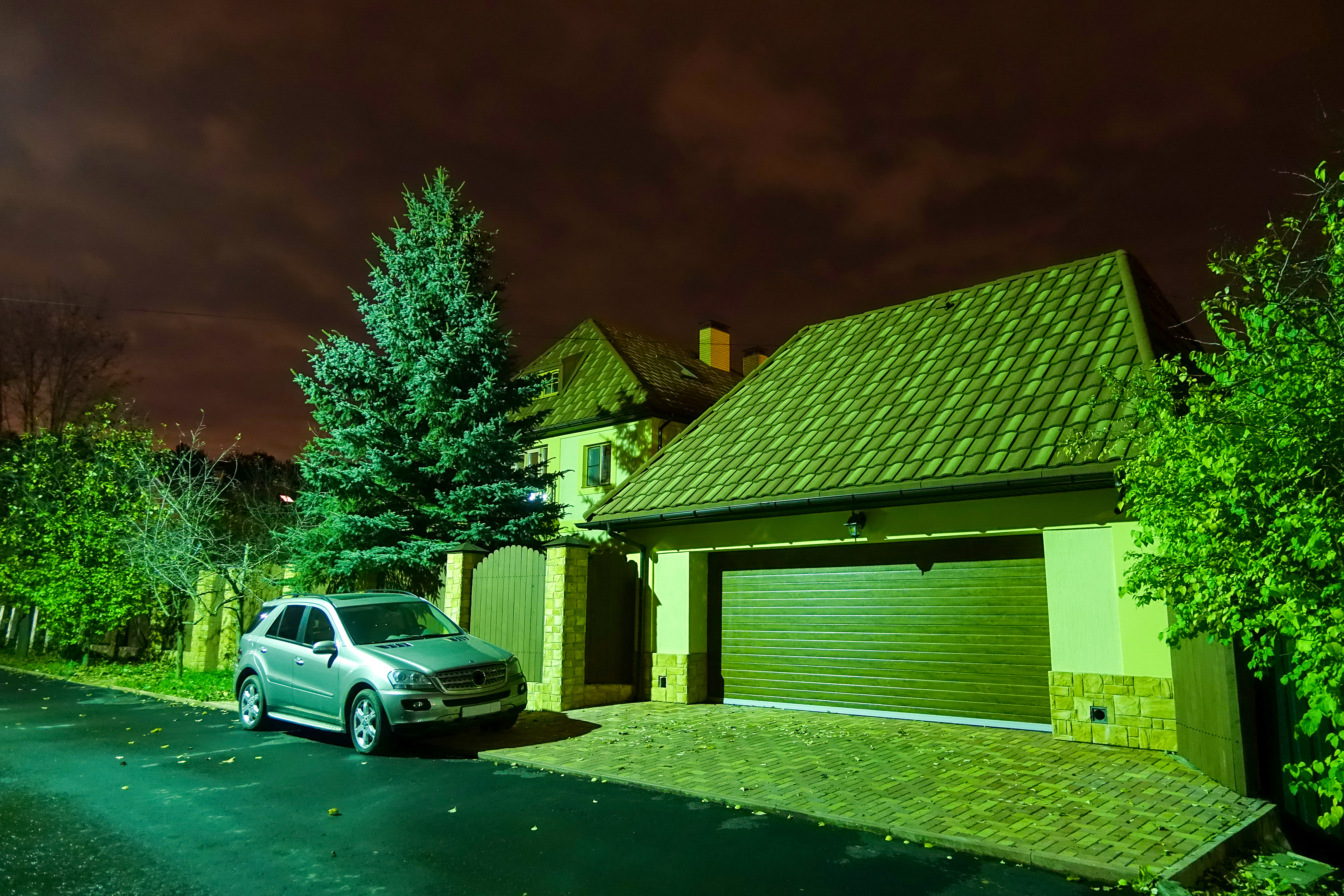 For illustration purposes only. | Source: Shutterstock