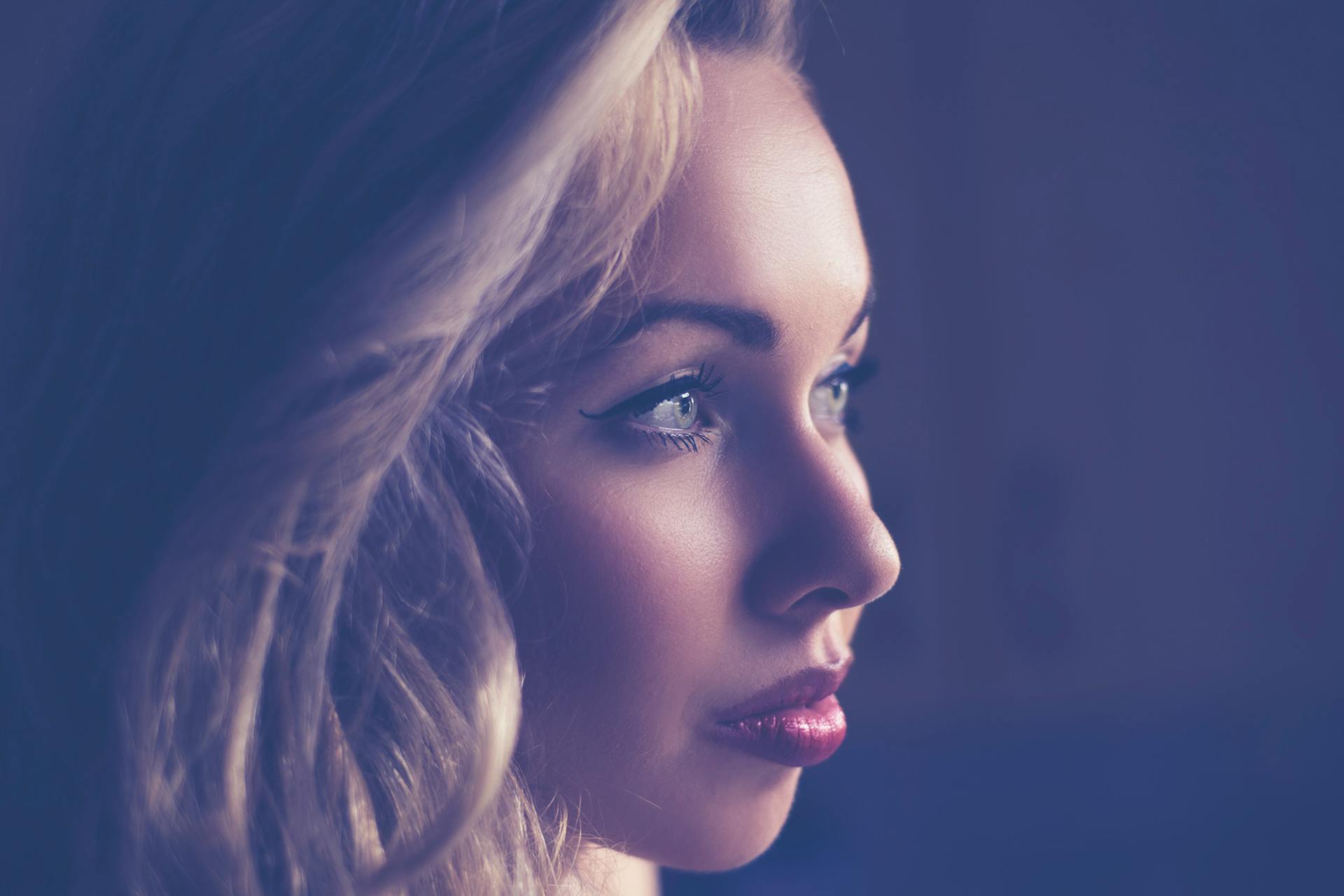 A thoughtful woman | Source: Pexels