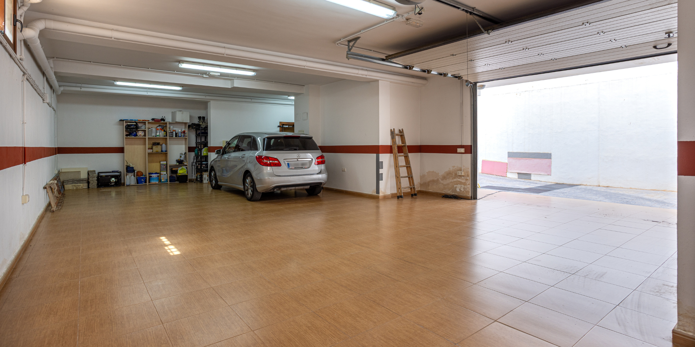 A garage | Source: Shutterstock