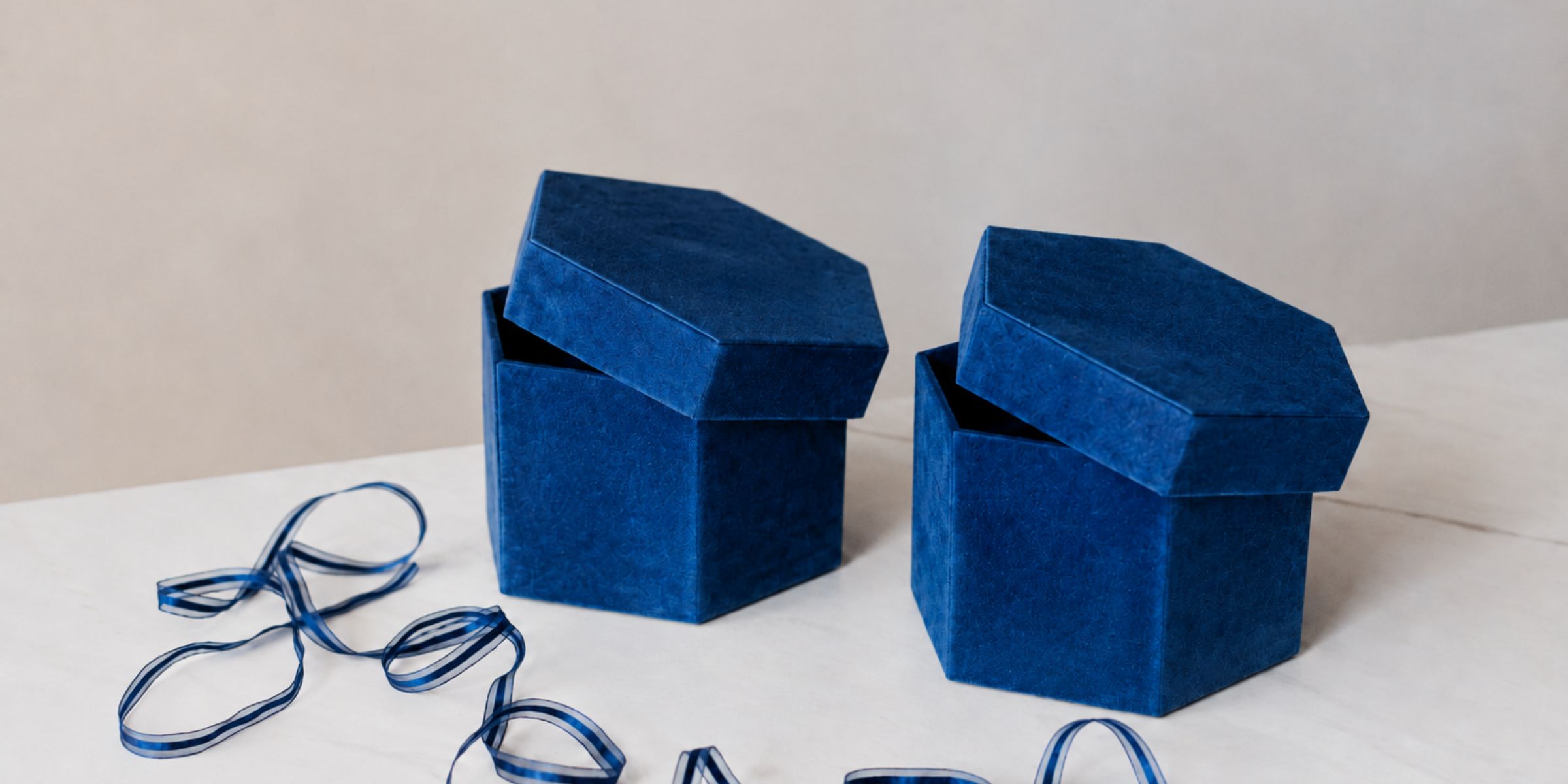 Two boxes | Source: No source