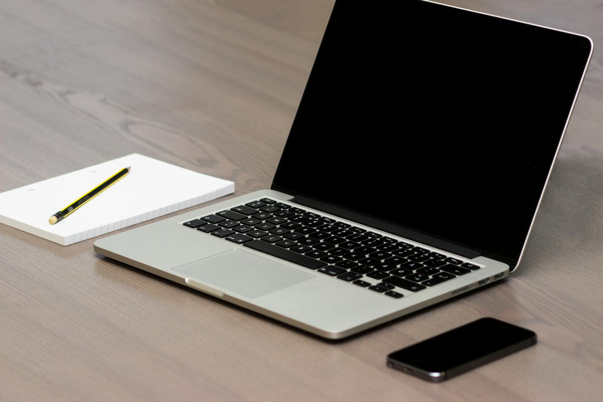 A laptop on a table | Source: Pexels