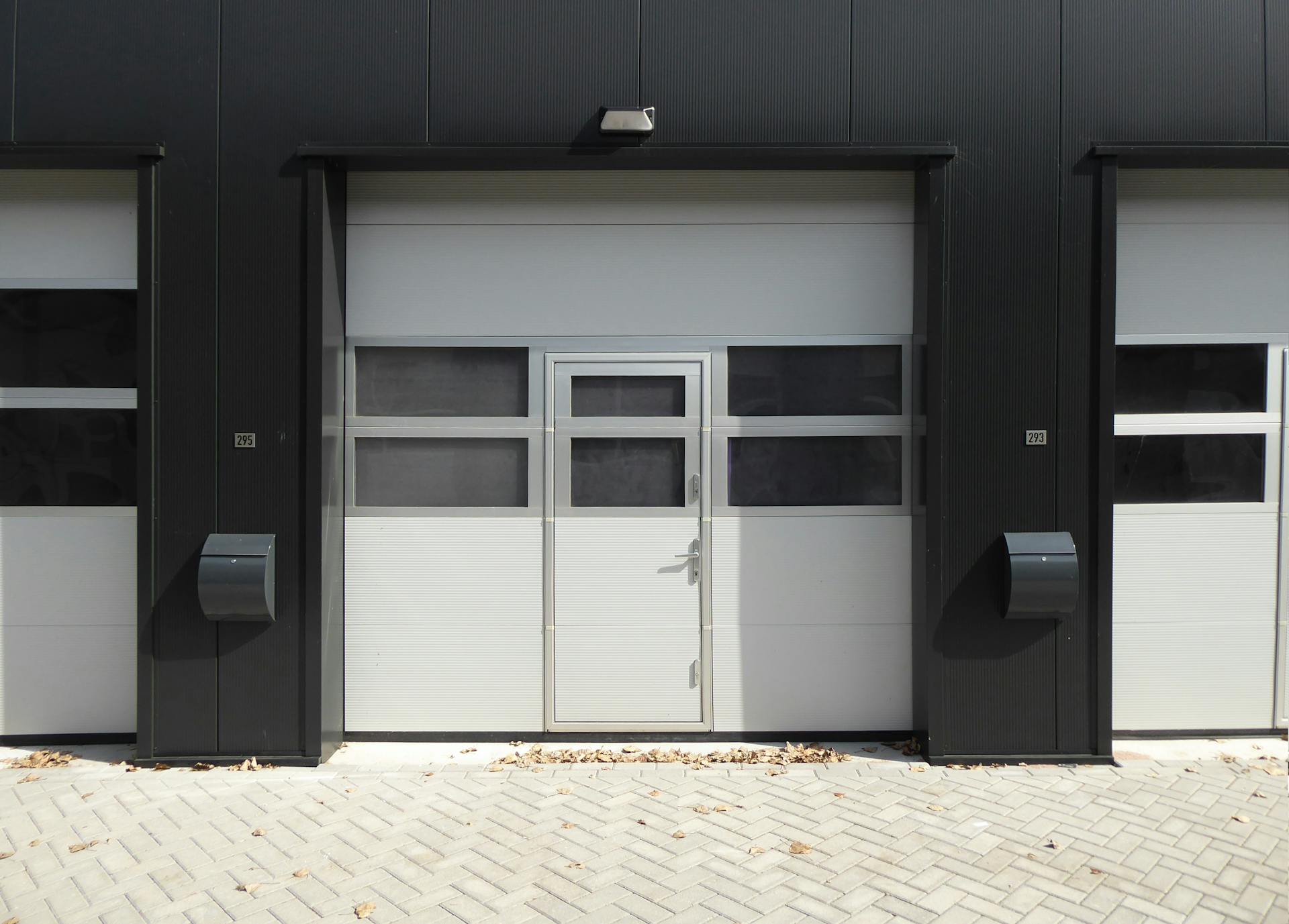 Storage units | Source: Pexels