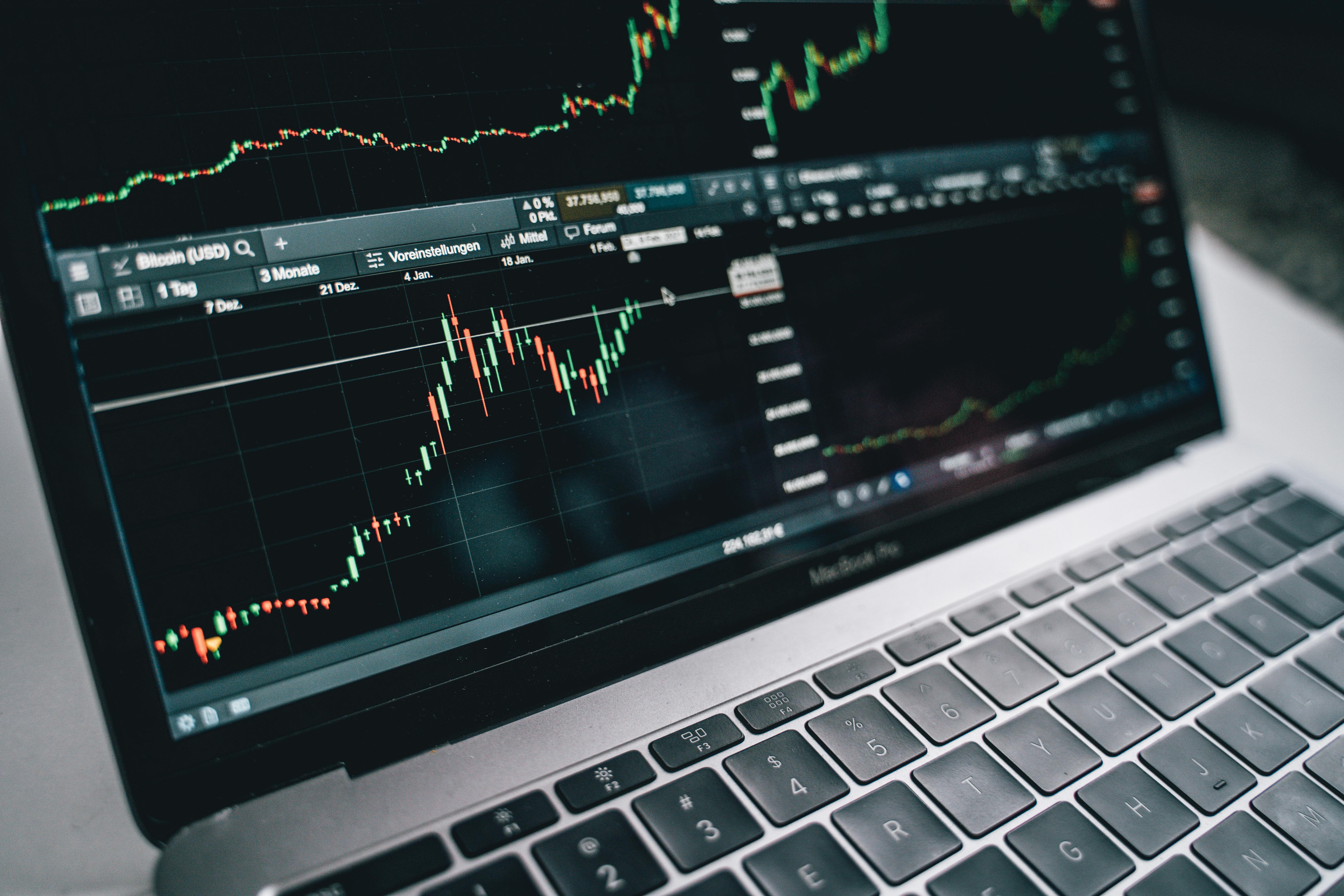 Trading charts | Source: Pexels