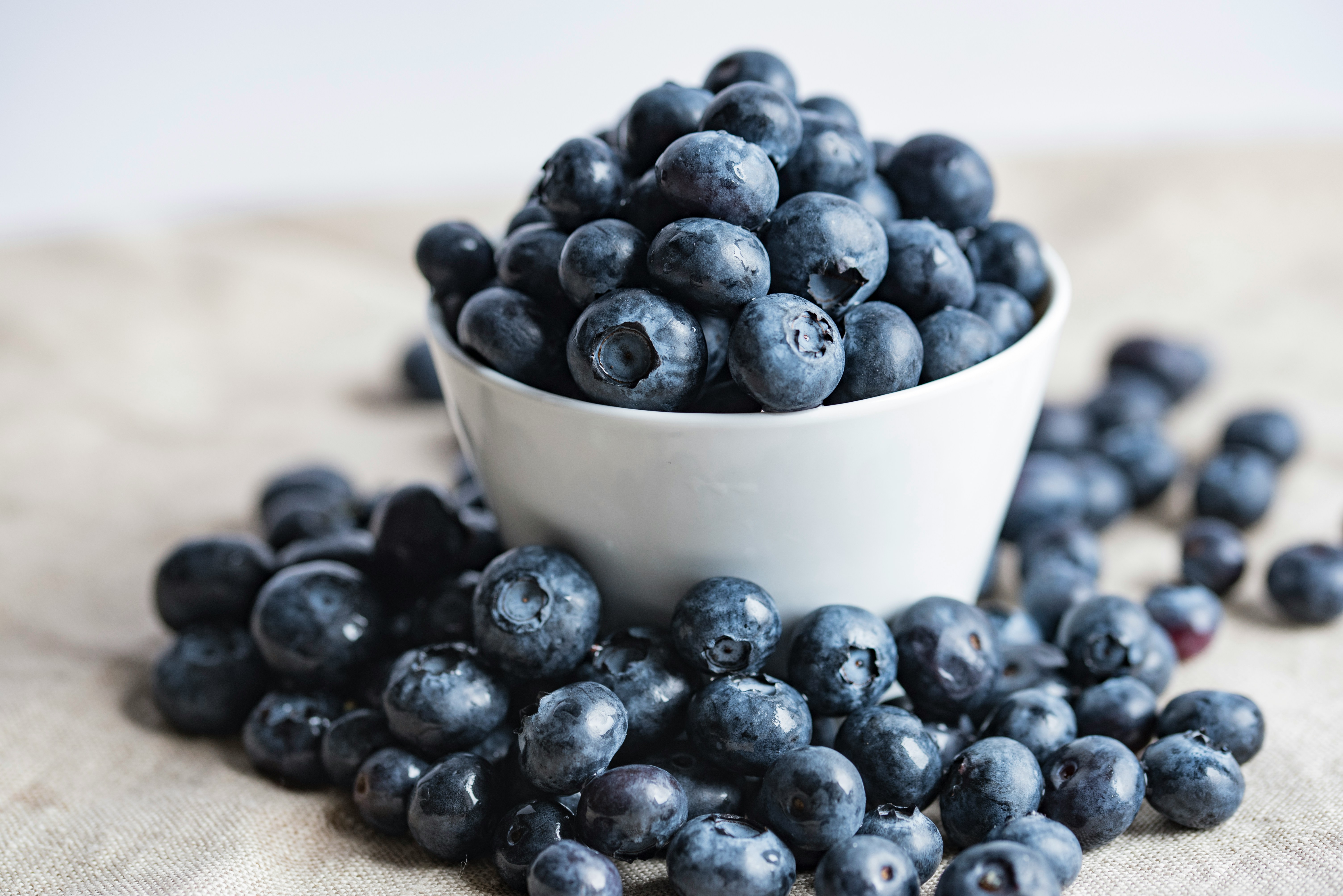 Top Superfoods To Easily Incorporate Into Everyday Meals