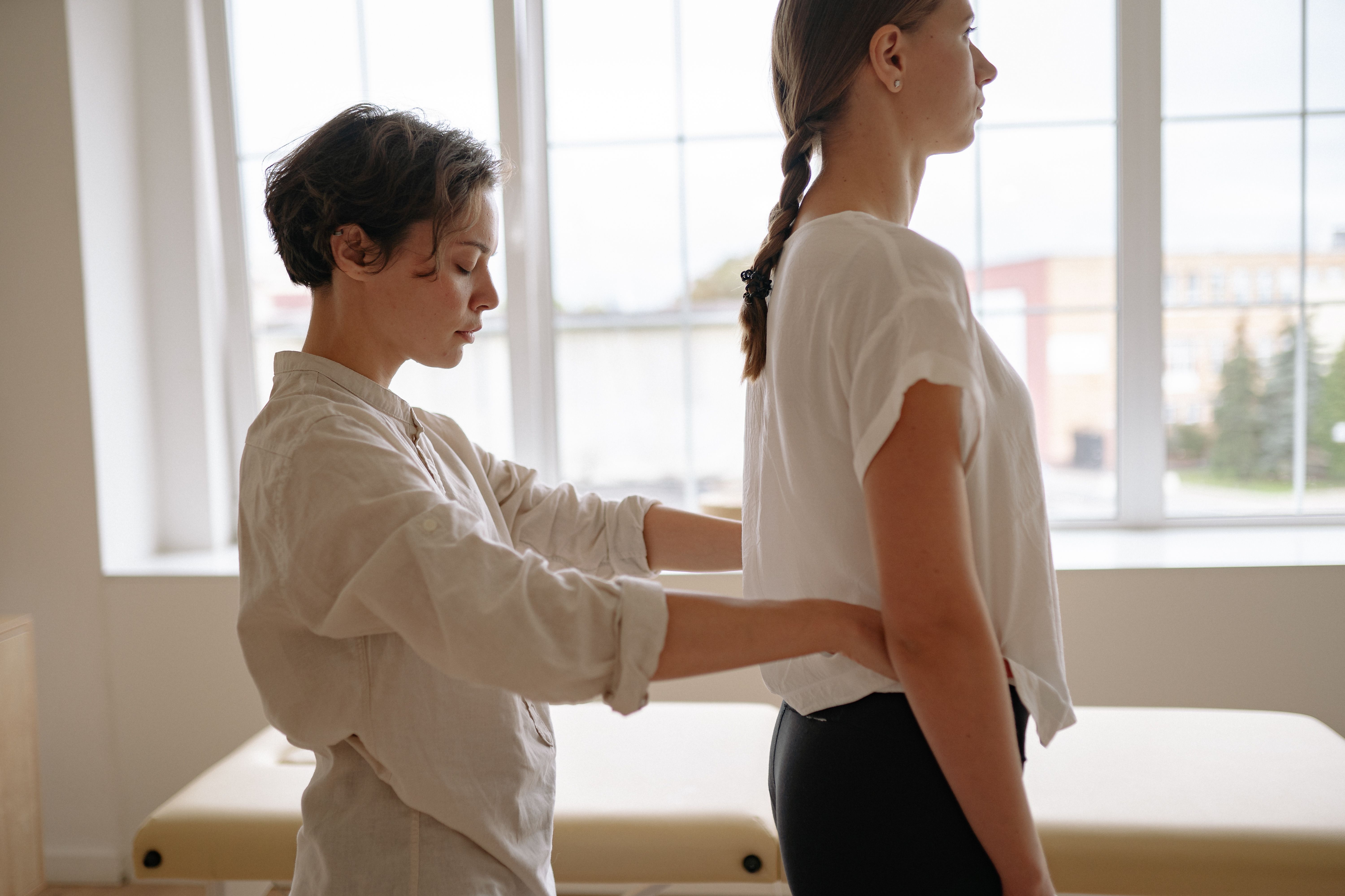 6 Simple Tricks to Improve Posture and Support Long-Term Comfort
