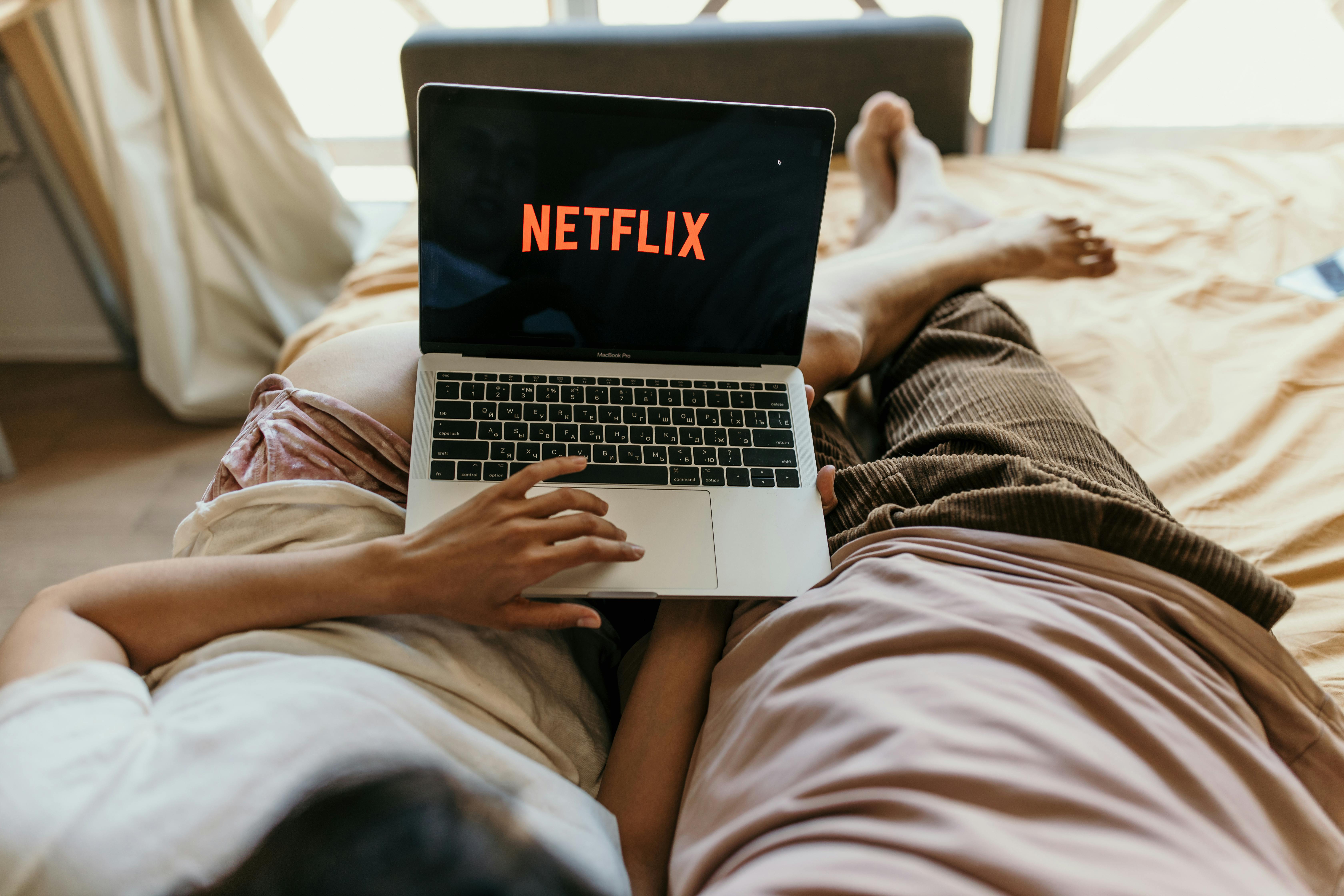 People watching Netflix | Source: Pexels