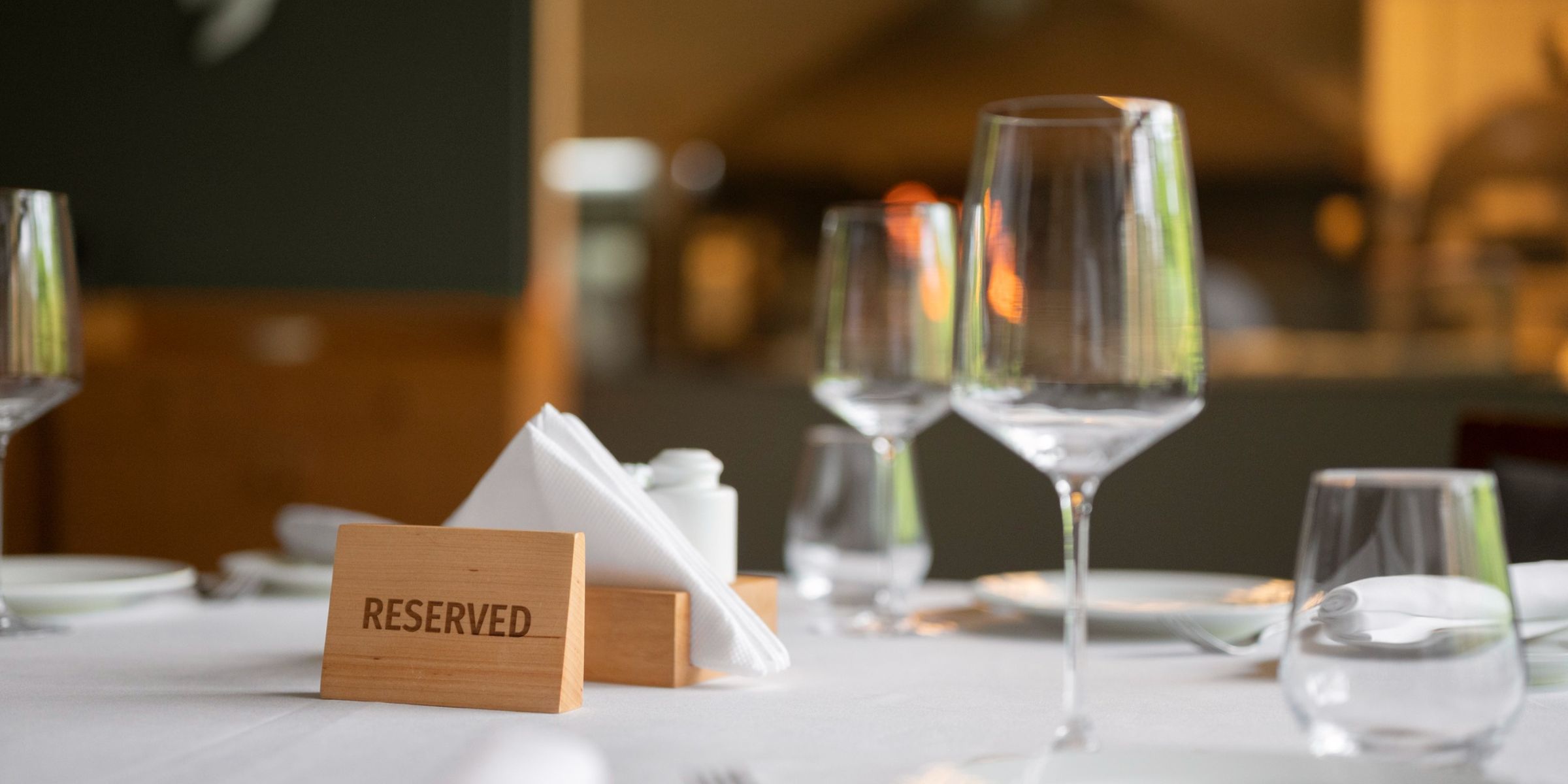 A reserved table in a restaurant | Source: No source