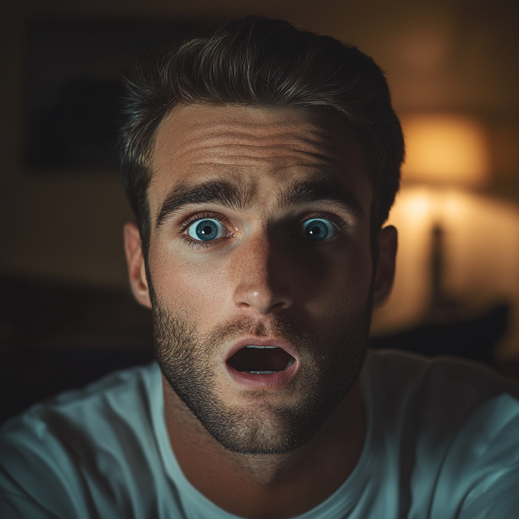 A startled man | Source: No source