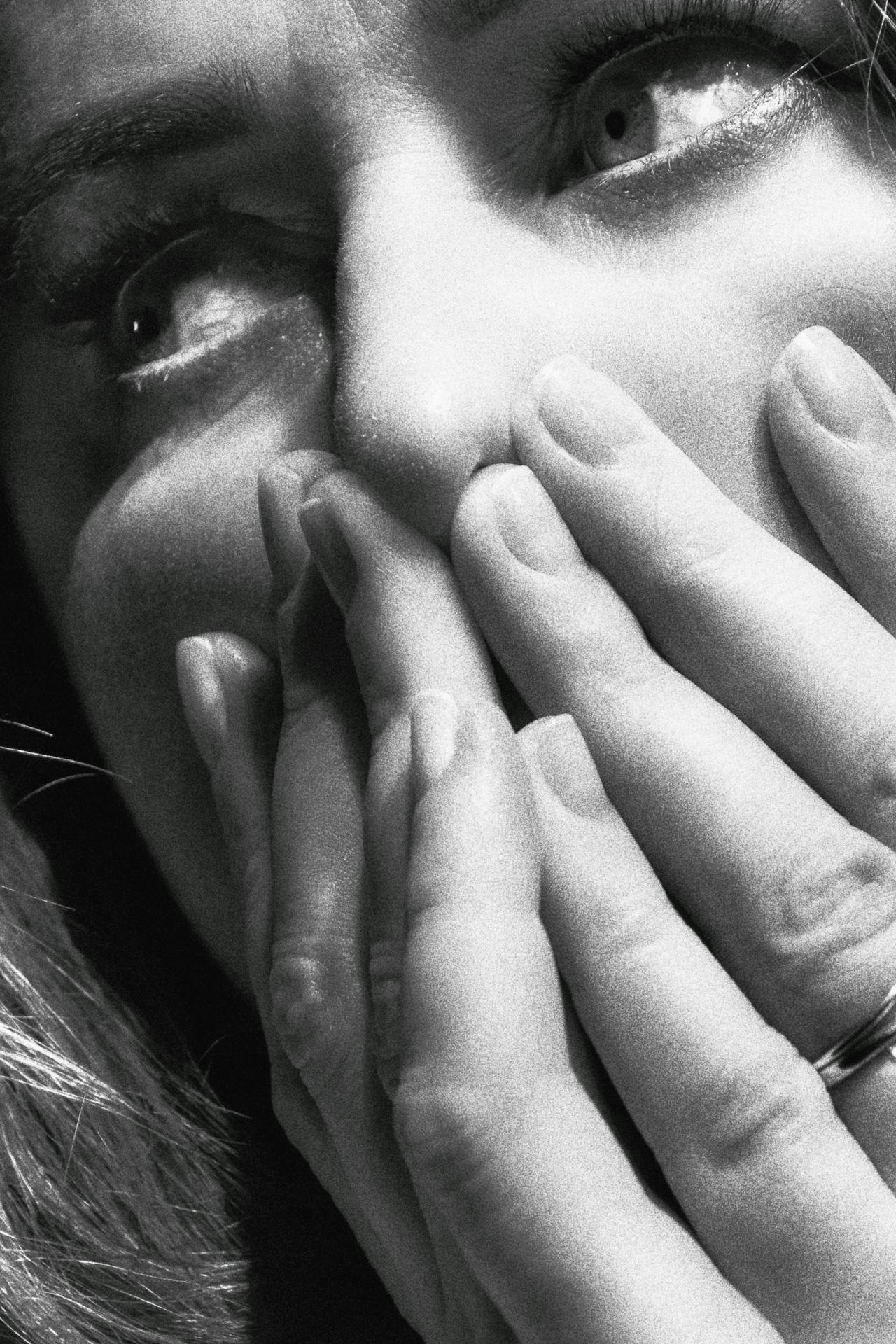 A shaken woman | Source: Pexels