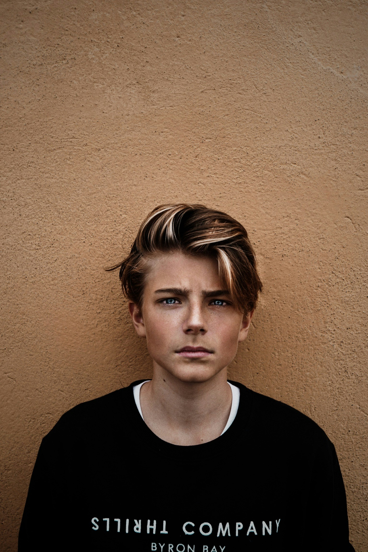 A stunned teen boy | Source: Unsplash