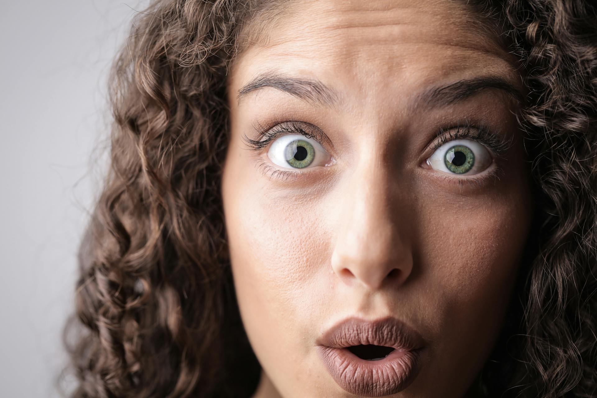 A woman staring admiringly at something | Source: Pexels