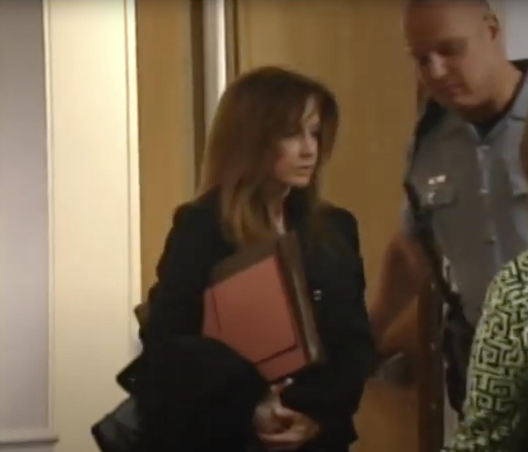 Ann Kelly at the Ocen Country Superior Court on April 14, 2009. | Source: YouTube/Asbury Park Press