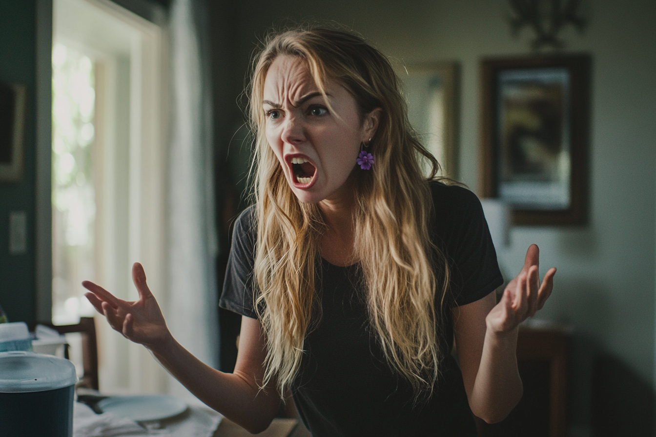 A woman yelling and gesturing with her hands | Source: No source