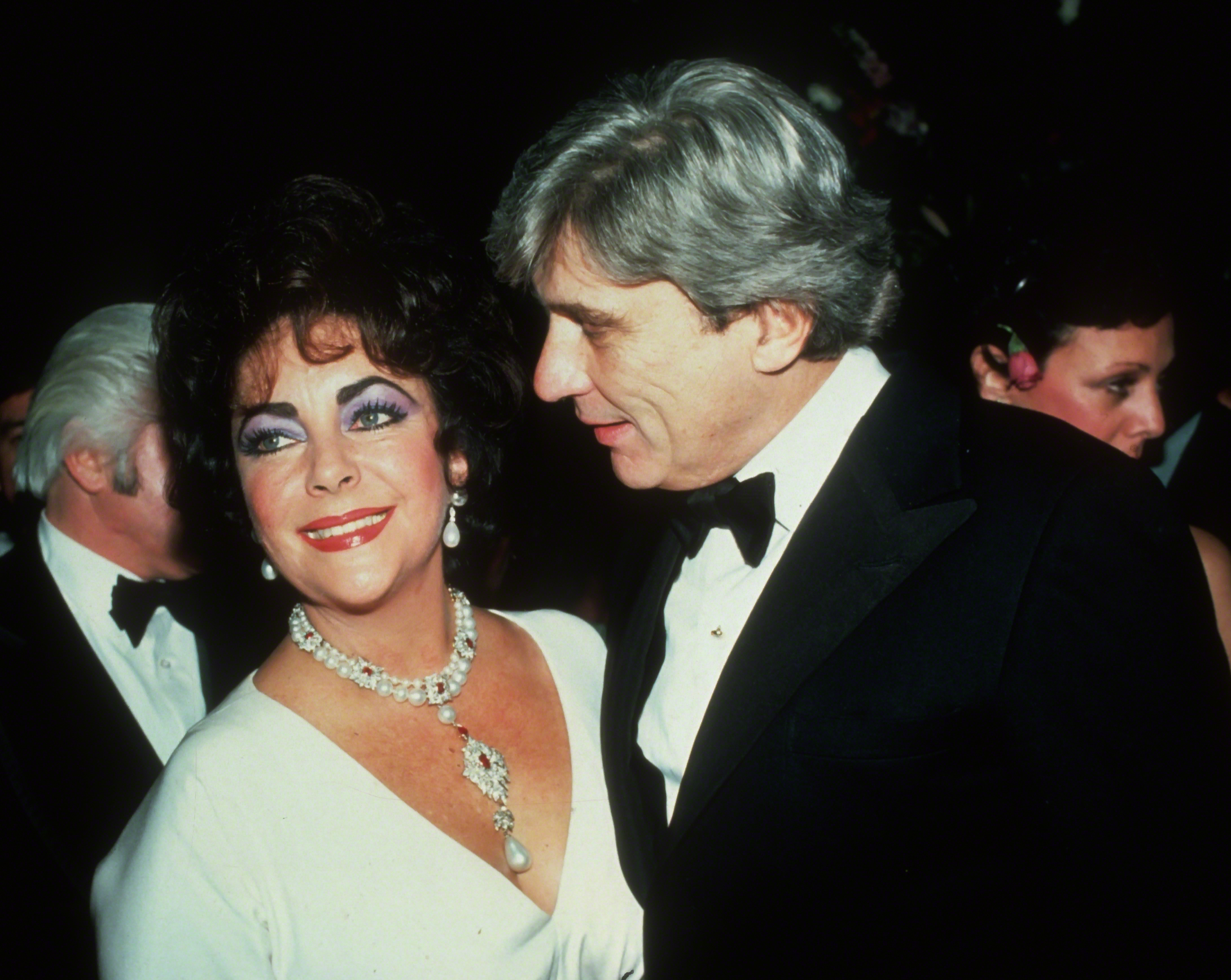 Elizabeth Taylor and John Warner attend the afterparty for the play, "The Little Foxes" at Xenon on May 7, 1981, in New York City | Source: Getty Images