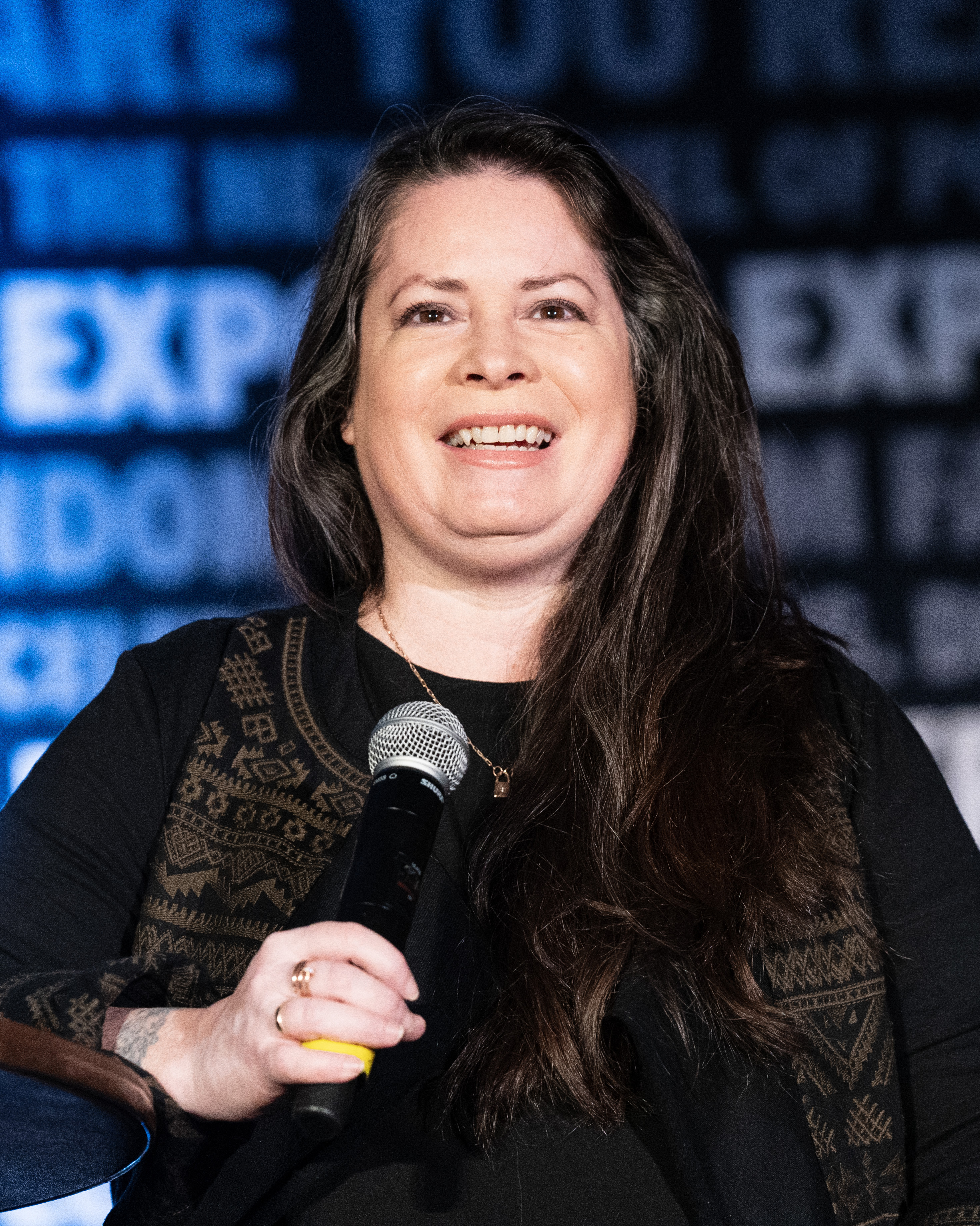 Holly Marie Combs at the 2024 FAN EXPO on January 7 in New Orleans, Louisiana. | Source: Getty Images