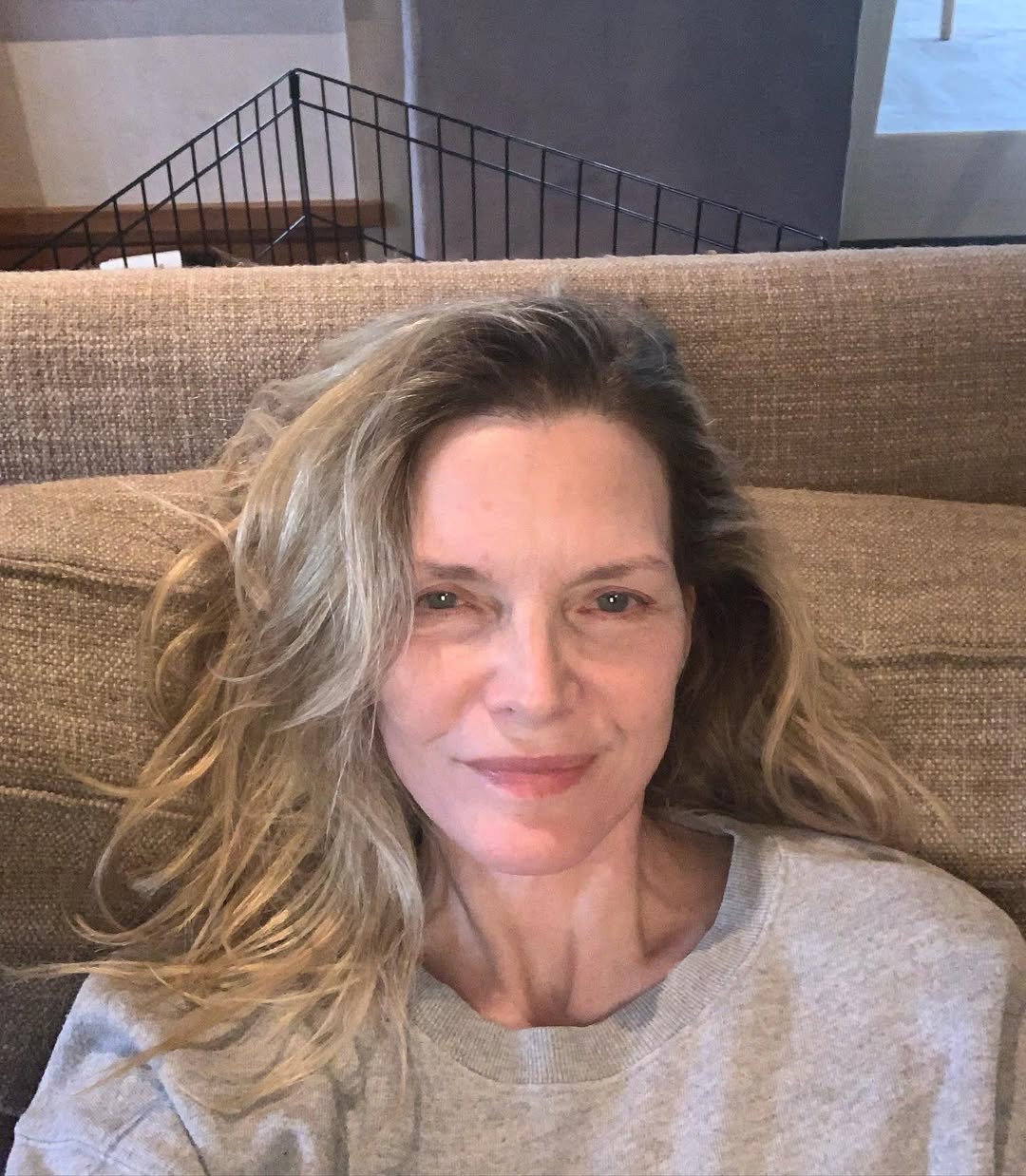 Michelle Pfeiffer poses bare-faced with no makeup or filters, dated August 18, 2023 | Instagram/michellepfeifferofficial