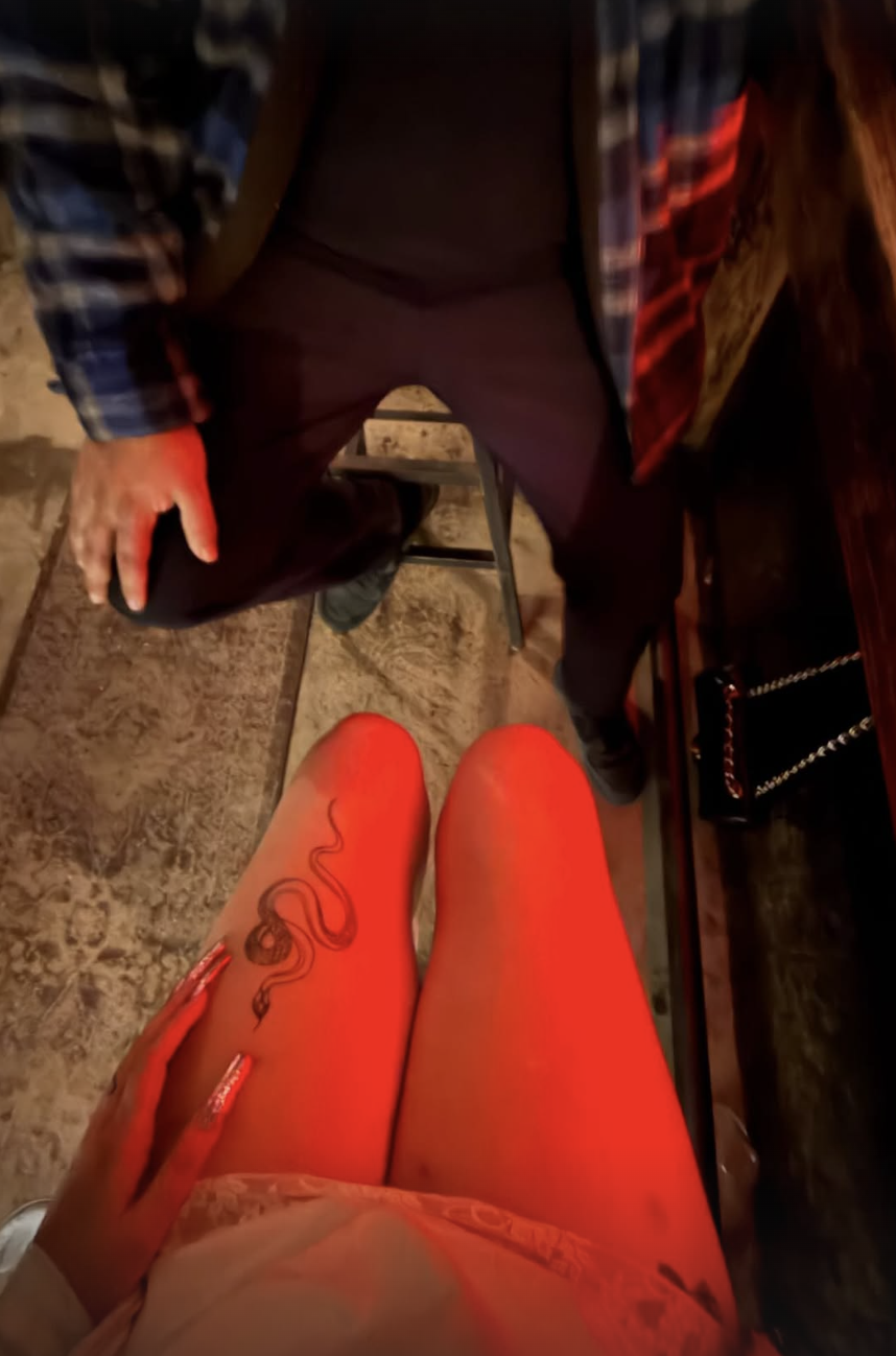 Amanda Bynes and Zachary Khan’s legs are seen in a story highlight on January 10, 2026 | Source: Instagram/amandapandapandapanda1