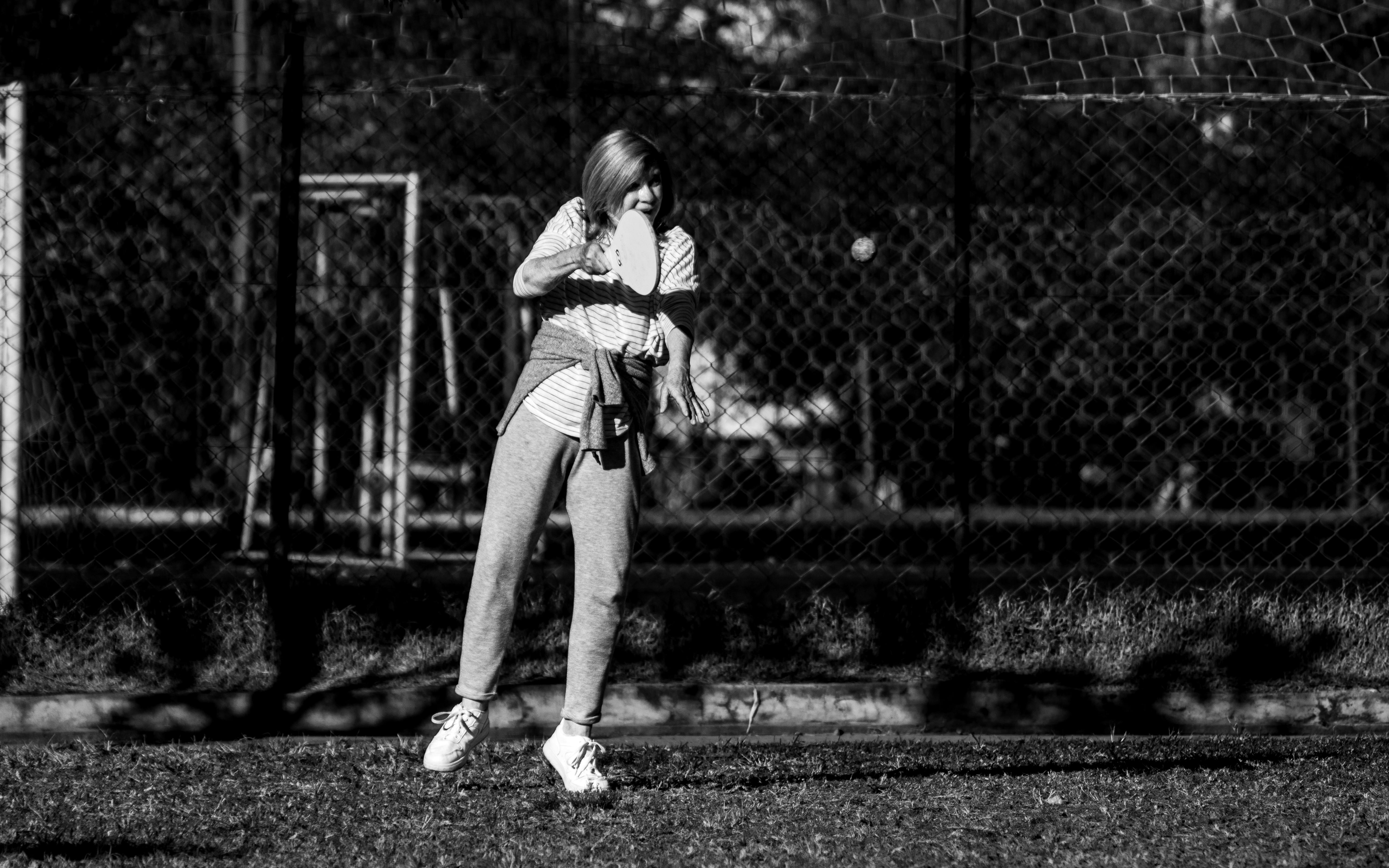 Black and white photo of a woman | Source: Pexels