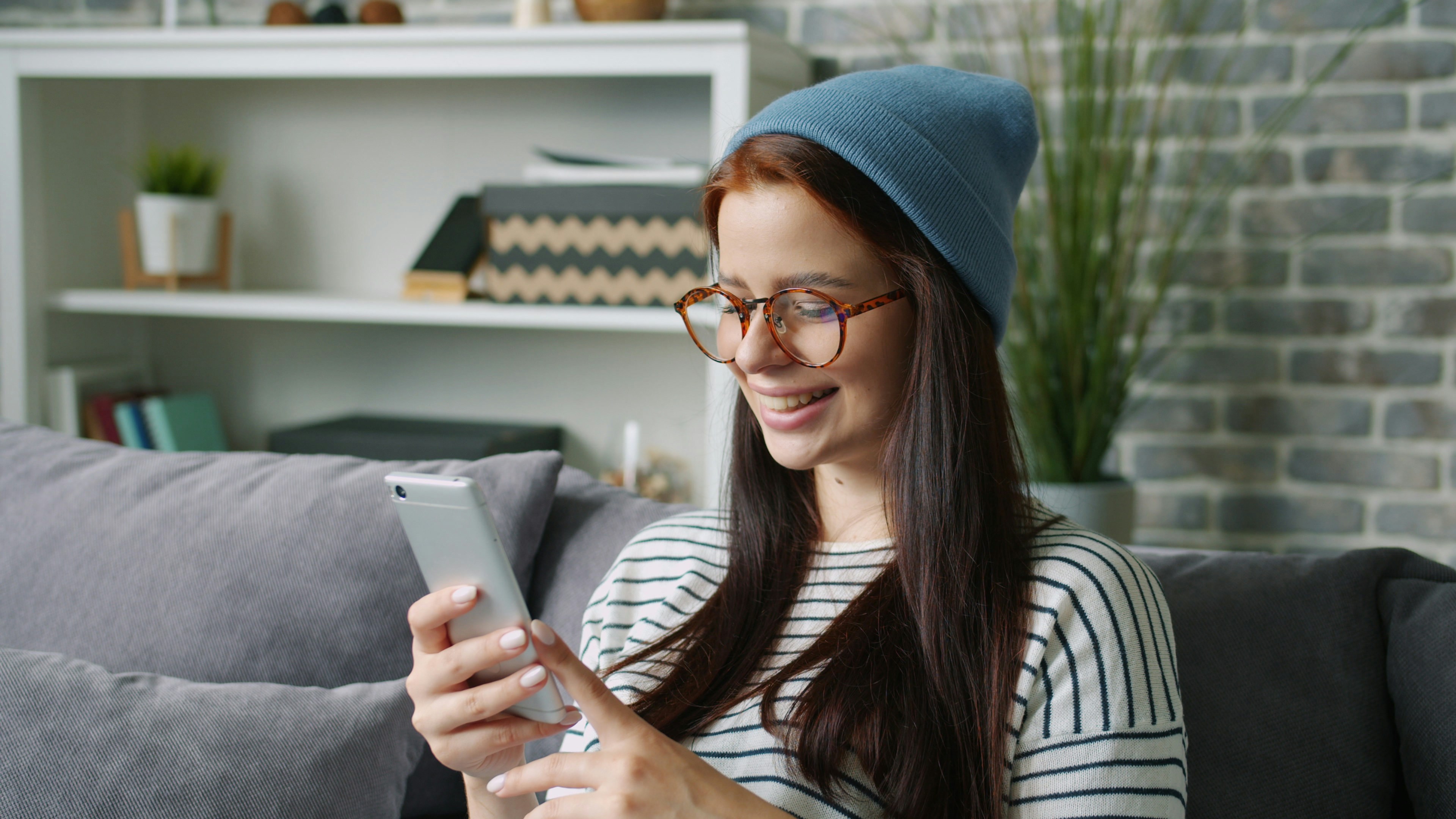 5 Essential Strategies For Safe And Successful Online Networking