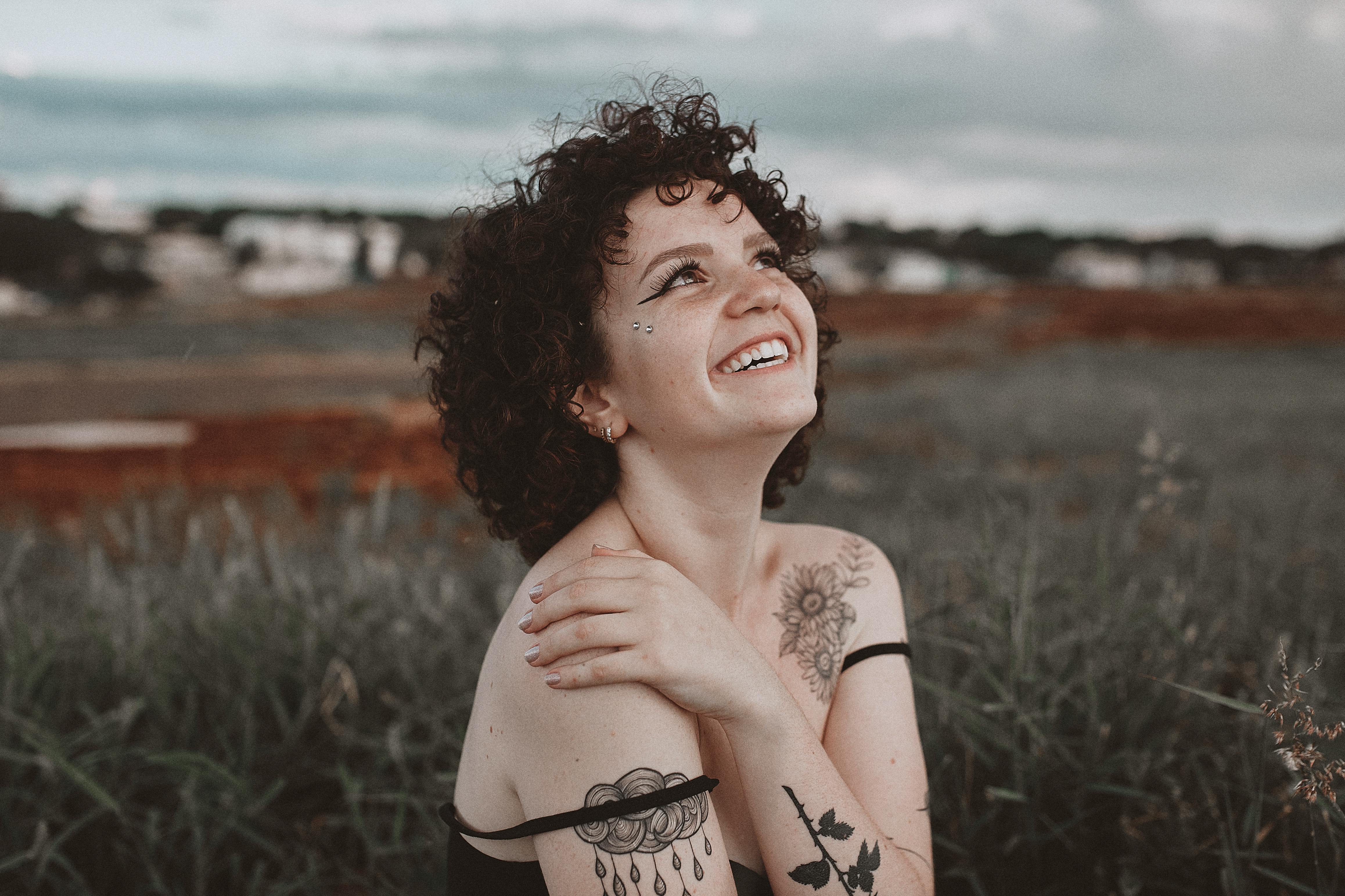 Woman smiling | Source: Pexels