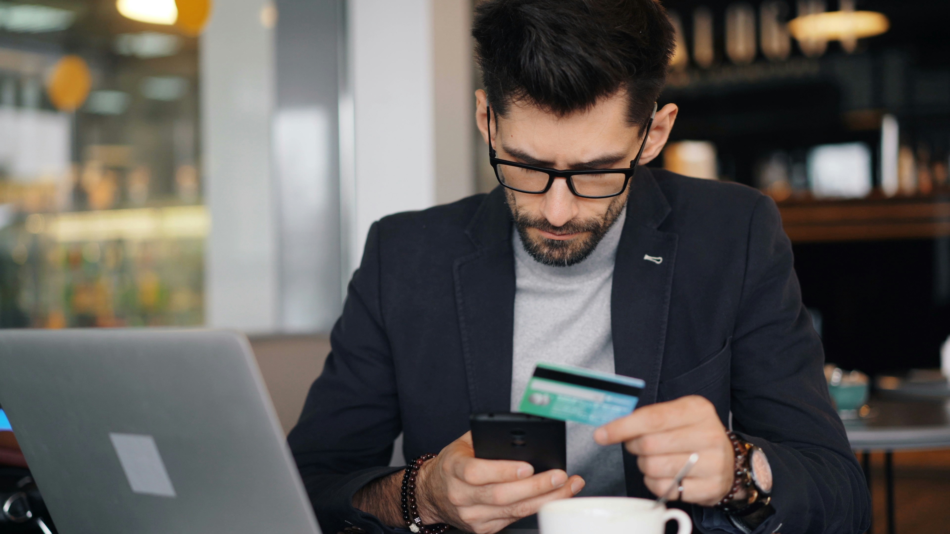 How to Navigate Private Banking Services for Enhanced Wealth Protection