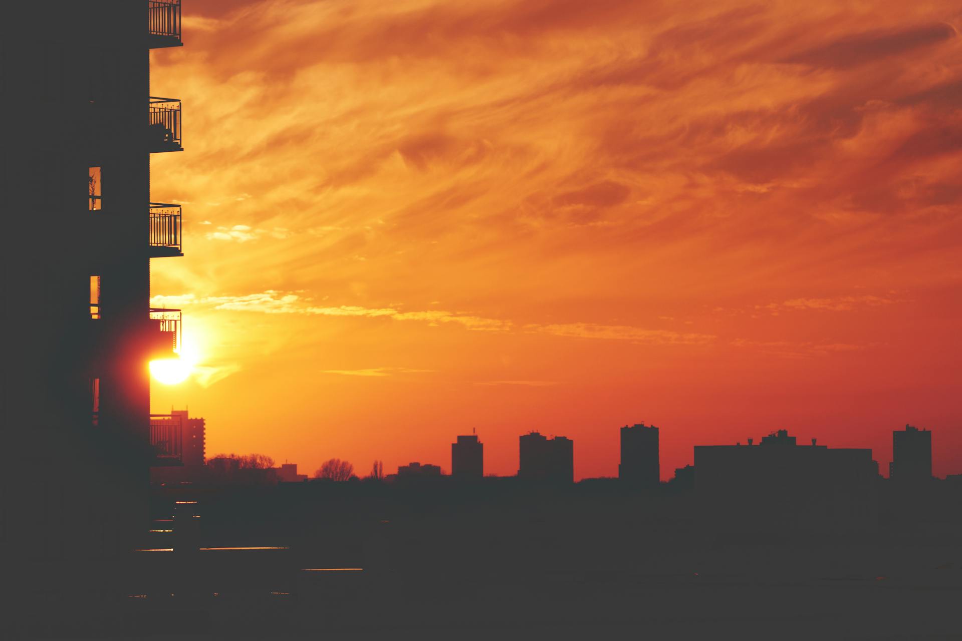 An apartment building with balconies | Source: Pexels
