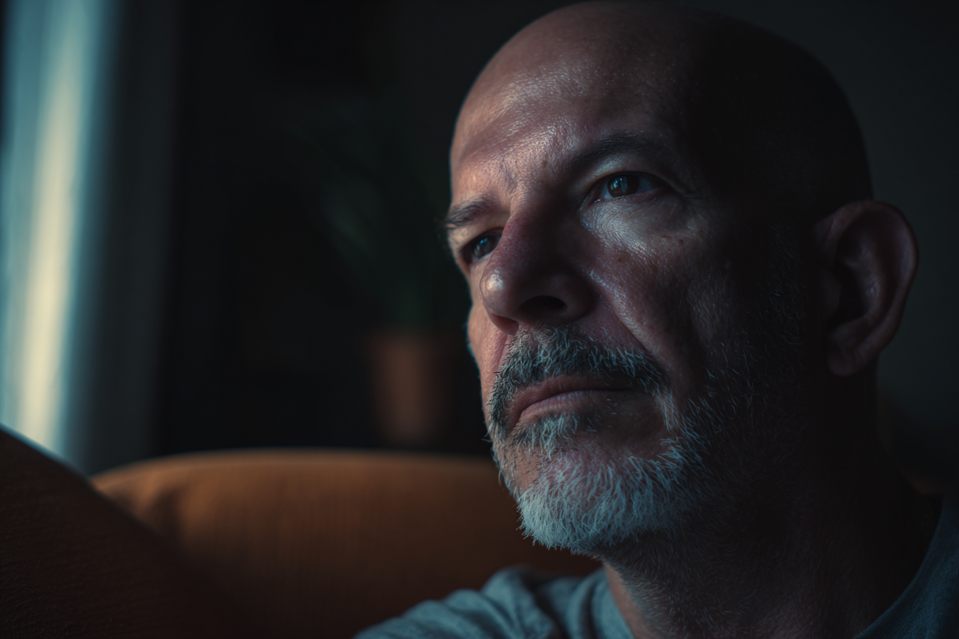 A man sitting in his house | Source: No source