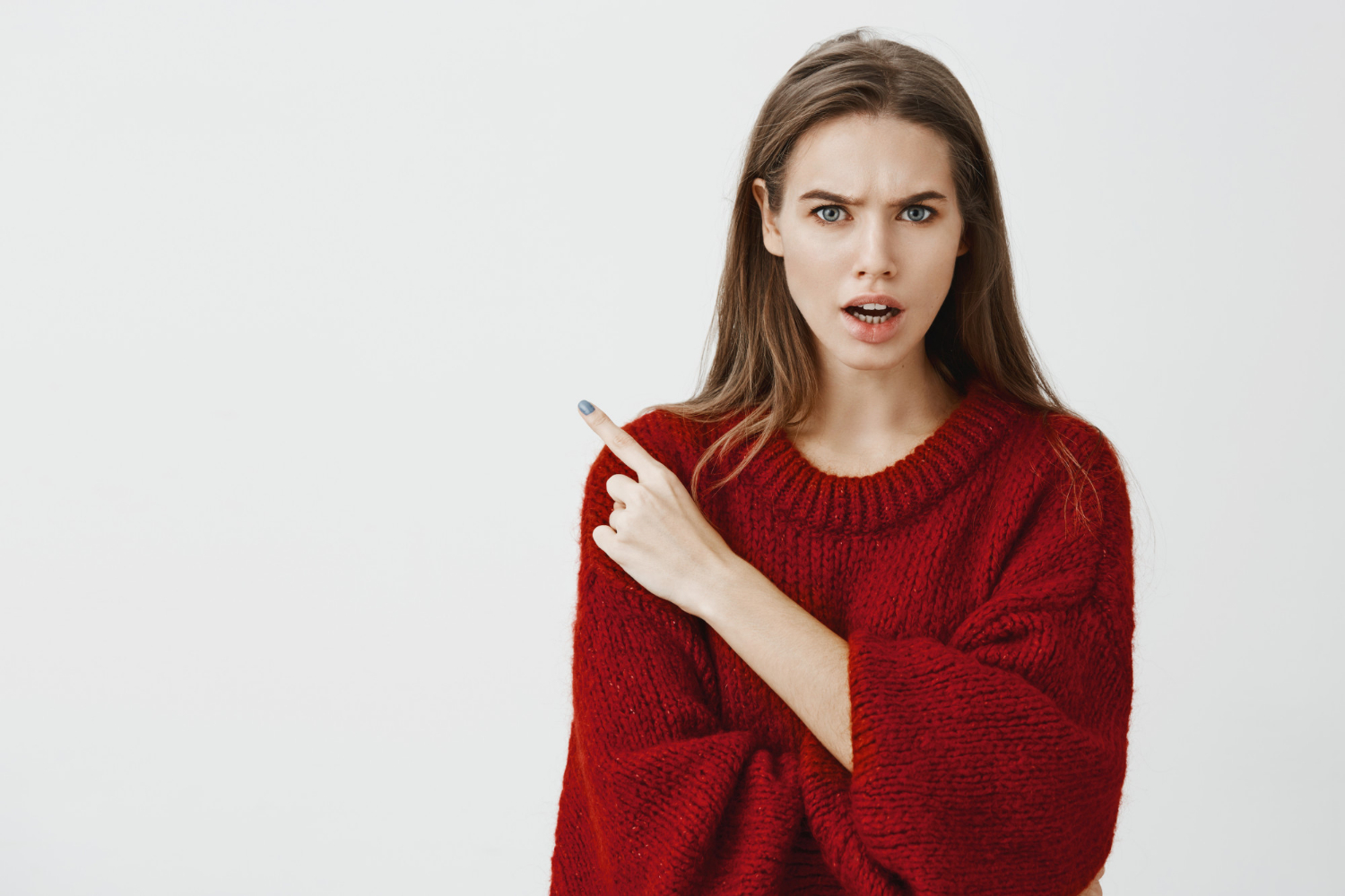 An angry woman | Source: Freepik