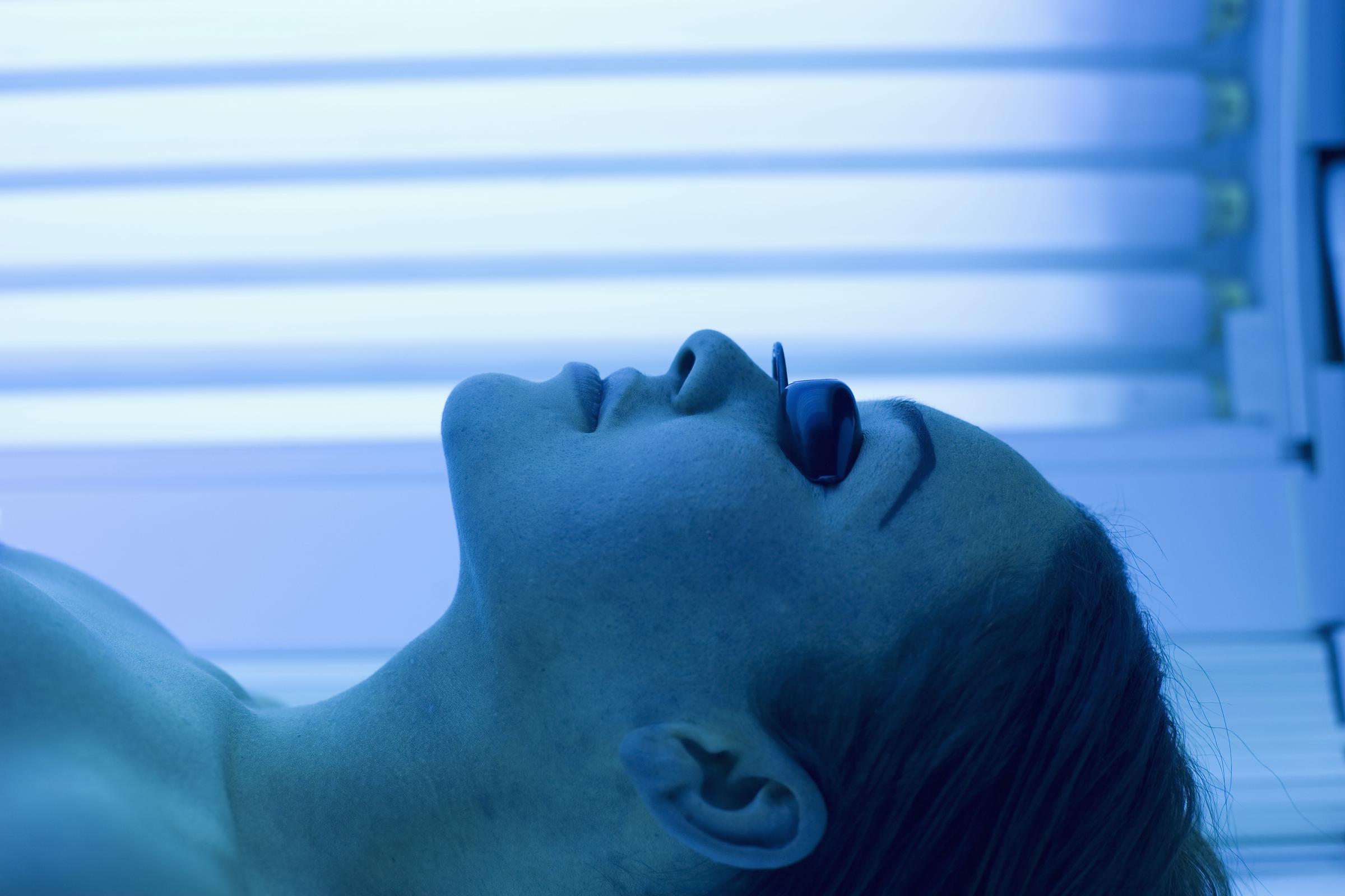 A woman in a tanning bed | Source: Getty Images