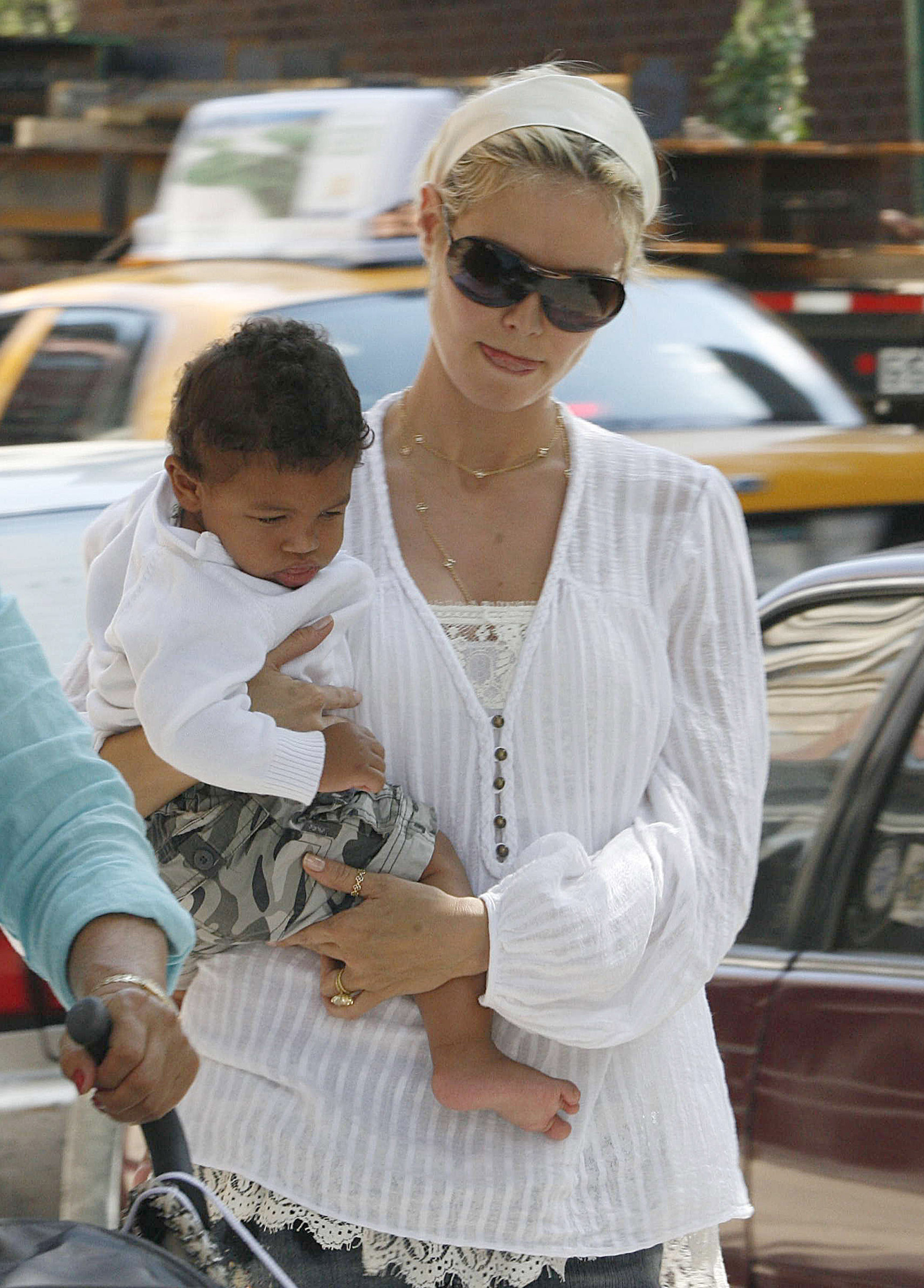 Heidi Klum and Henry Guenther Samuel on June 15, 2006 at West Village in New York City | Source: Getty Images