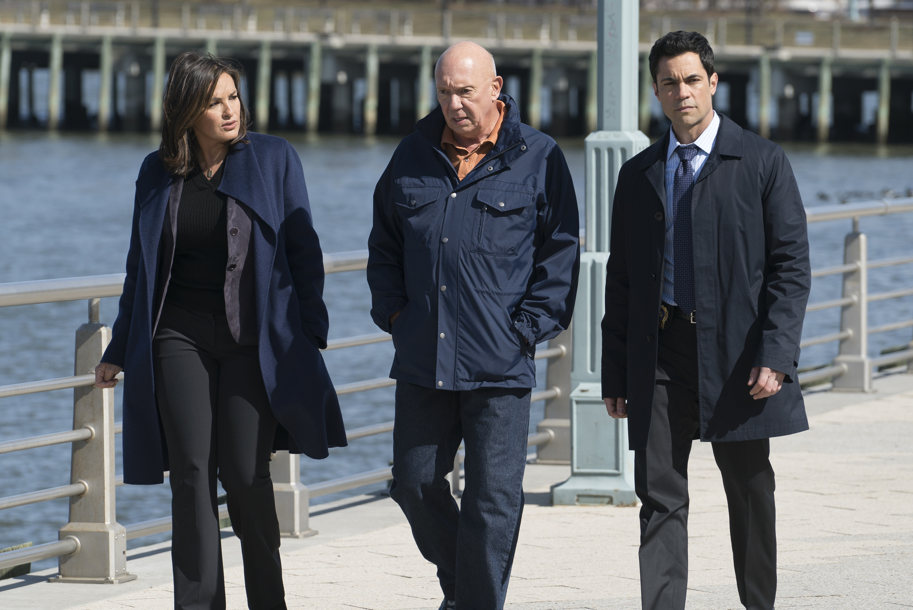 Mariska Hargitay as Detective Olivia Benson, Dann Florek as Donald Cragen, and Danny Pino as Detective Nick Amaro on "Law & Order: Special Victims Unit" in 2015. | Source: Getty Images